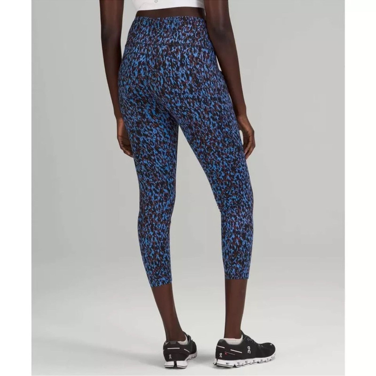 Lululemon Lululemon Fast Free High-Rise Tight 25" Leopard Camo Blue Size 27" / US 4 / IT 40 - 1 Thumbnail