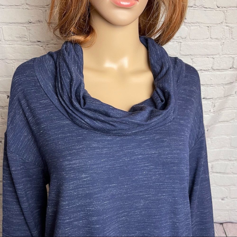 Elie Tahari NWT New Tahari Cowl Neck Sweater Blue Size M Size M / US 6-8 / IT 42-44 - 4 Thumbnail