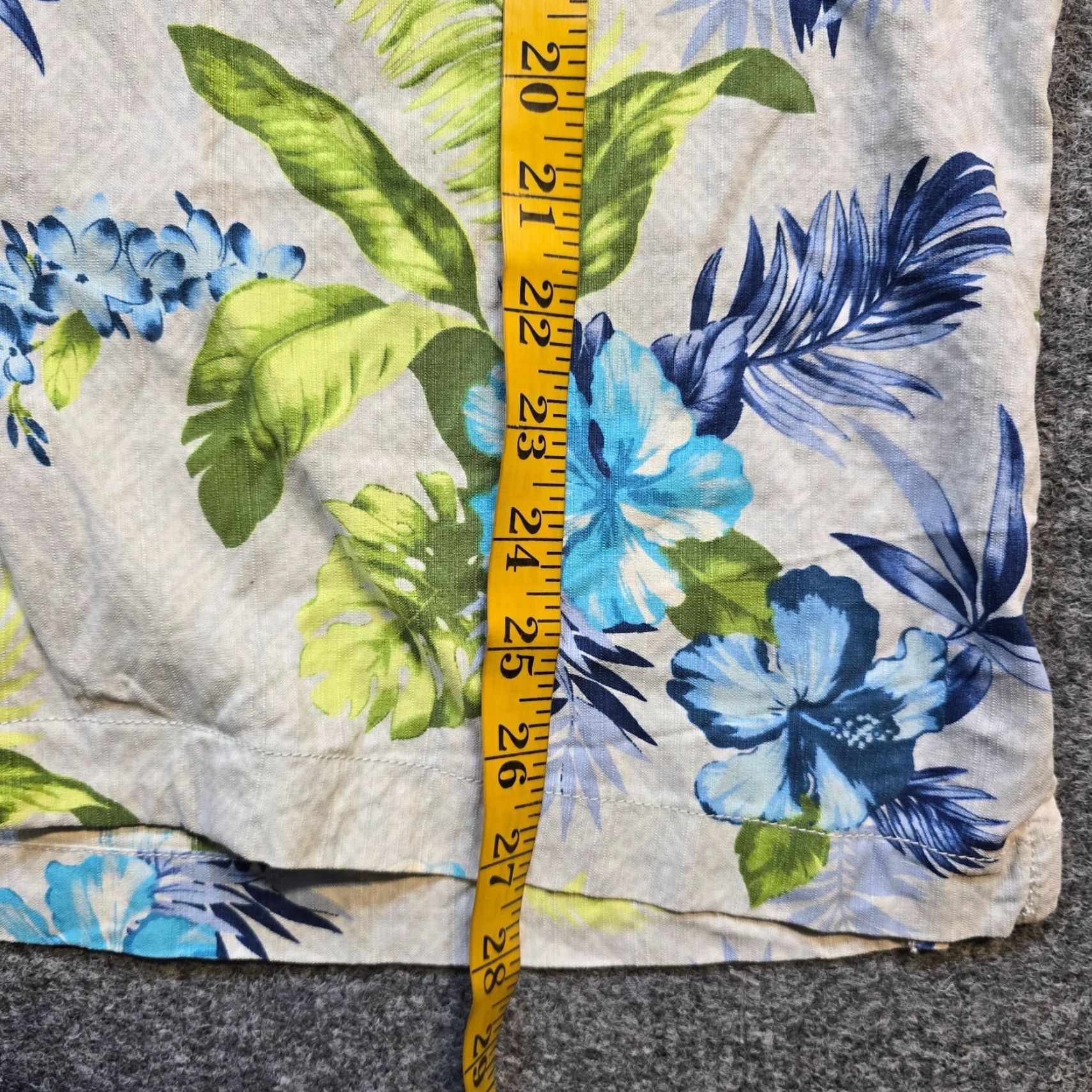 Tommy Bahama Tommy Bahama Shirt Men Medium Blue Floral Silk Button Short Sleeve Beach Aloha Classic Hawaiian Mens Size US M / EU 48-50 / 2 - 7 Thumbnail