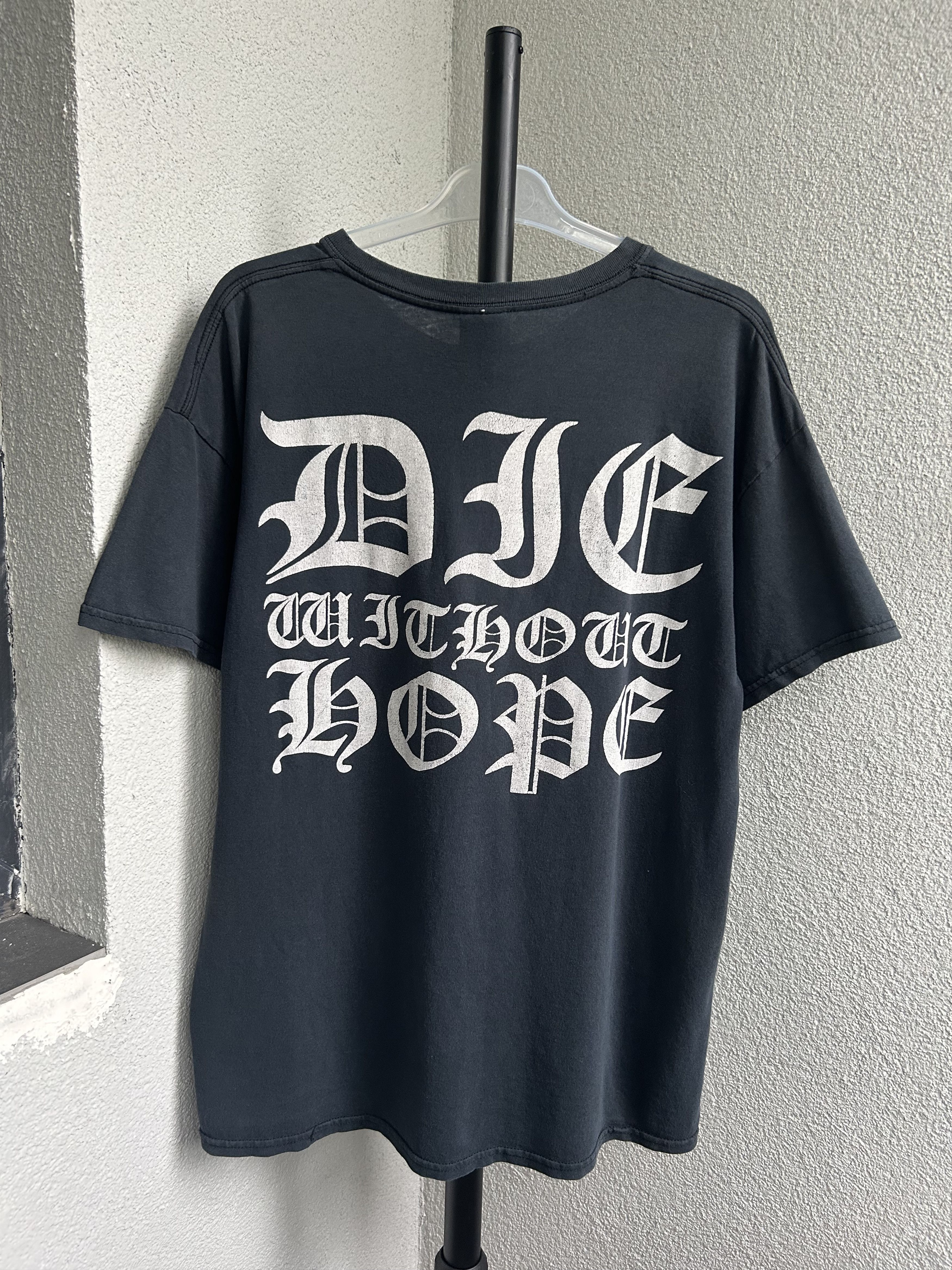 Band Tees × Vintage Vintage 2000s Carnifex Deathcore Metal Band T-shirt Size US L / EU 52-54 / 3 - 2 Thumbnail