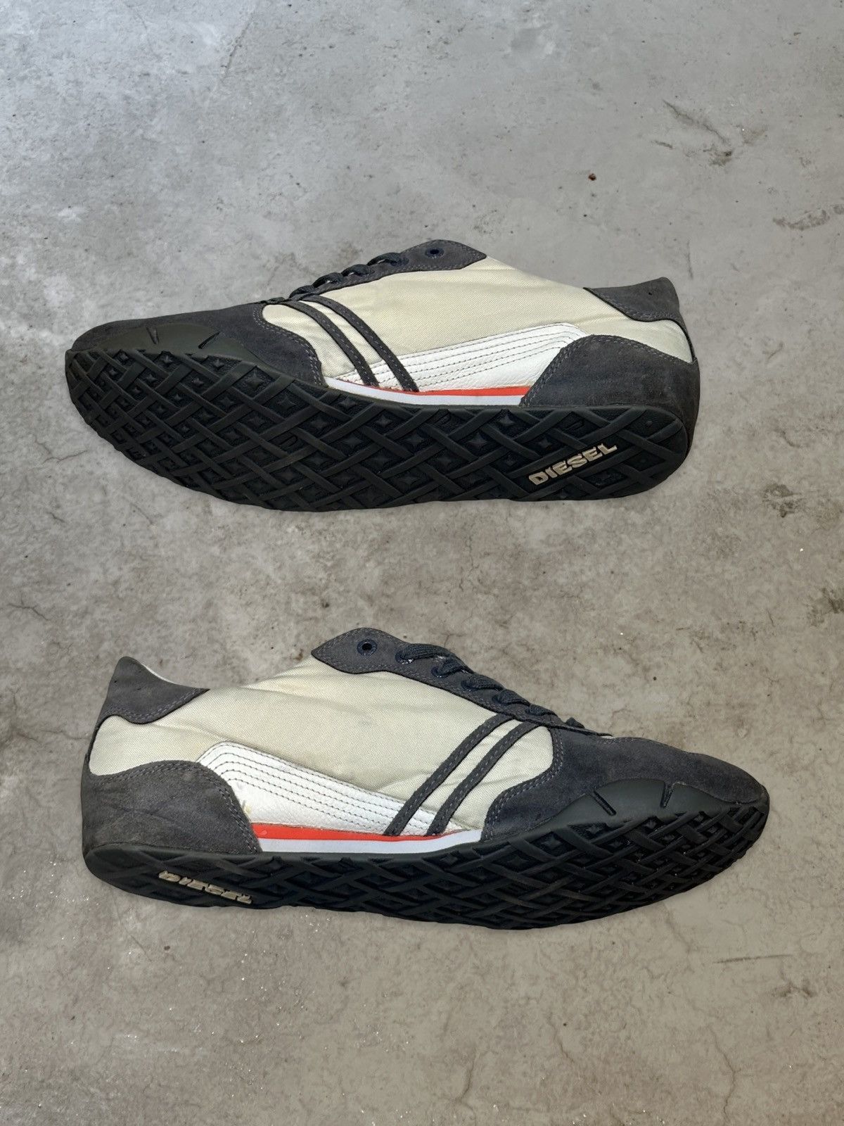 Diesel (SS10) SOLAR LOW TOP Size US 11 / EU 44 - 6 Thumbnail