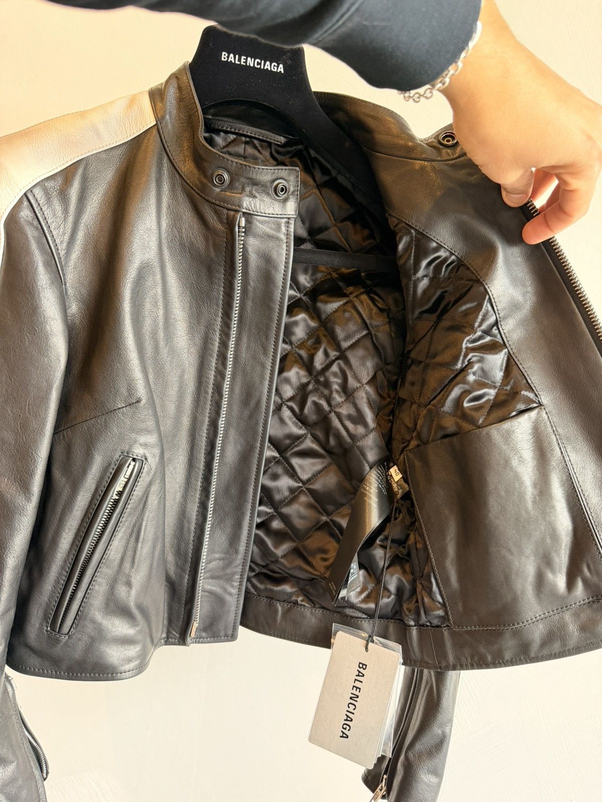 Balenciaga Balenciaga Moto Racer Jacket Black Leather w Stripes Sz 40 Size M / US 6-8 / IT 42-44 - 15 Thumbnail