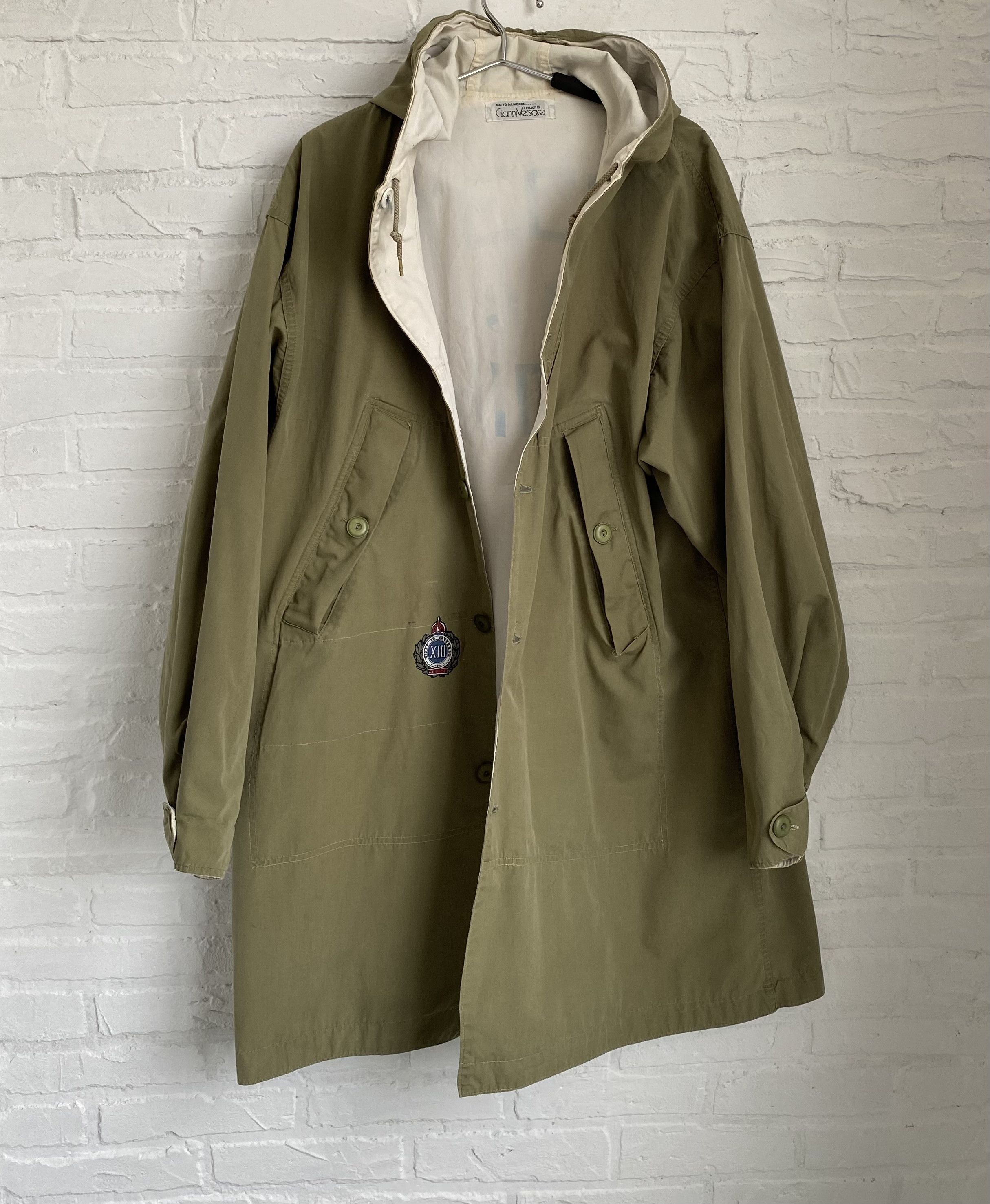 Versace Vintage 90s Gianni Versace Southwest Eagles parka Size US L / EU 52-54 / 3 - 4 Thumbnail