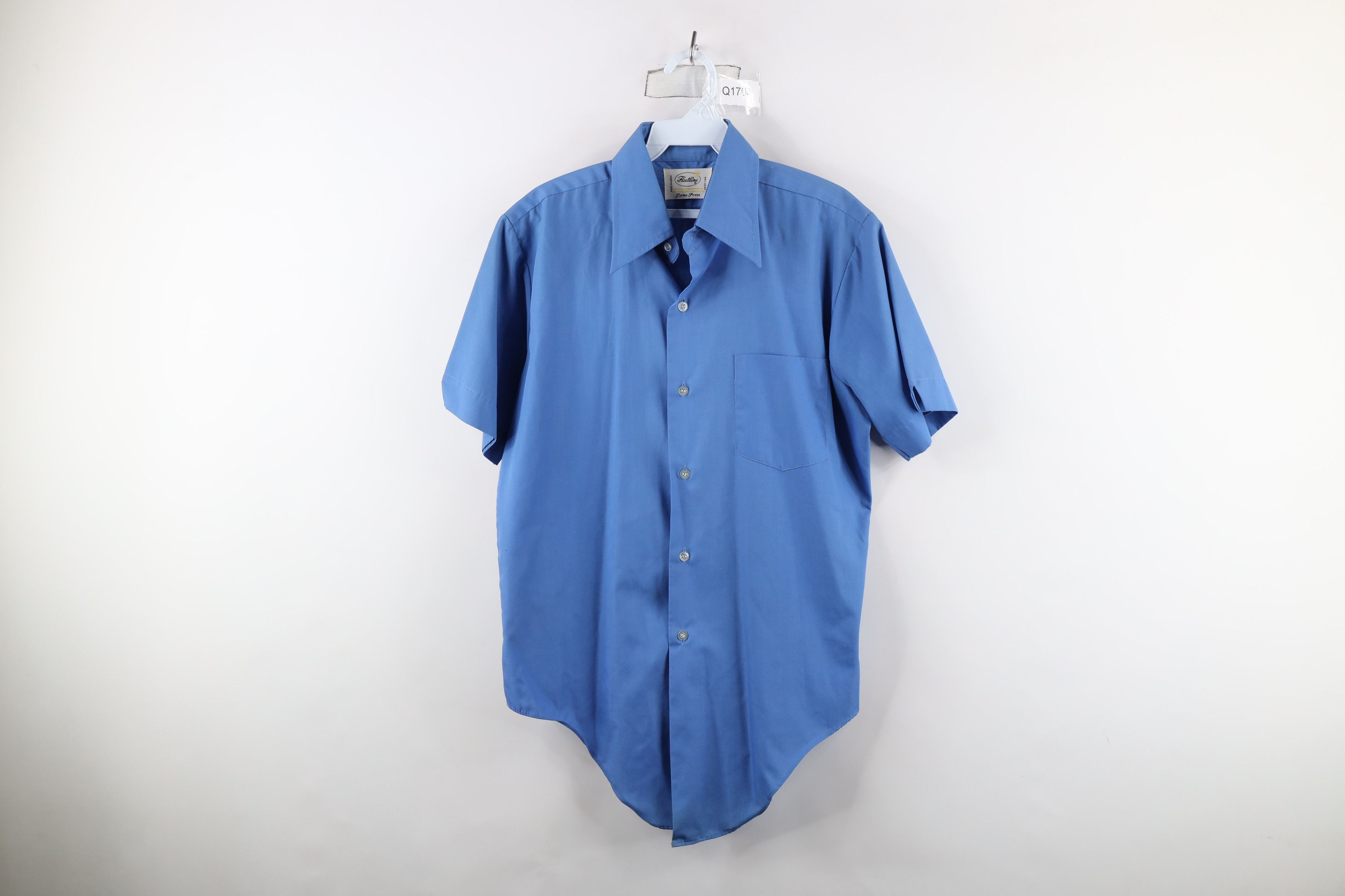 Vintage Vintage 70s Streetwear Short Sleeve Collared Button Shirt Size US M / EU 48-50 / 2 - 1 Thumbnail