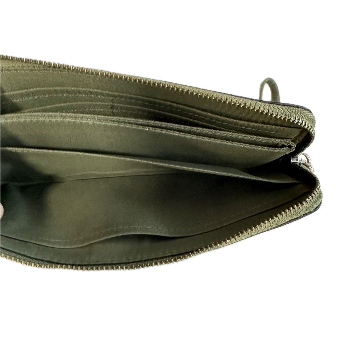 Coach Coach Olive Green Pebbled Leather Corner Zip Wristlet Wallet Size ONE SIZE - 8 Thumbnail