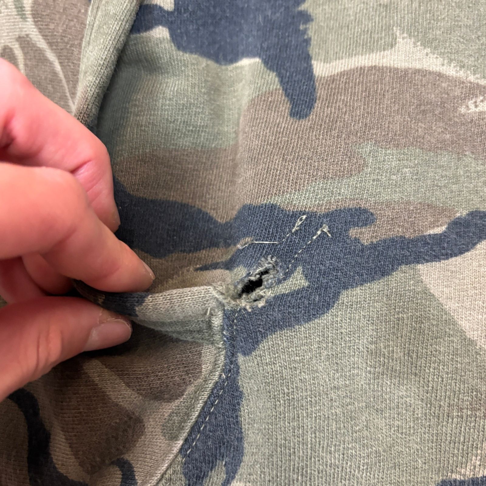 Polo Ralph Lauren Polo Ralph Lauren Camo Hoodie Sweatshirt Men's Large Lounge Size US L / EU 52-54 / 3 - 9 Thumbnail