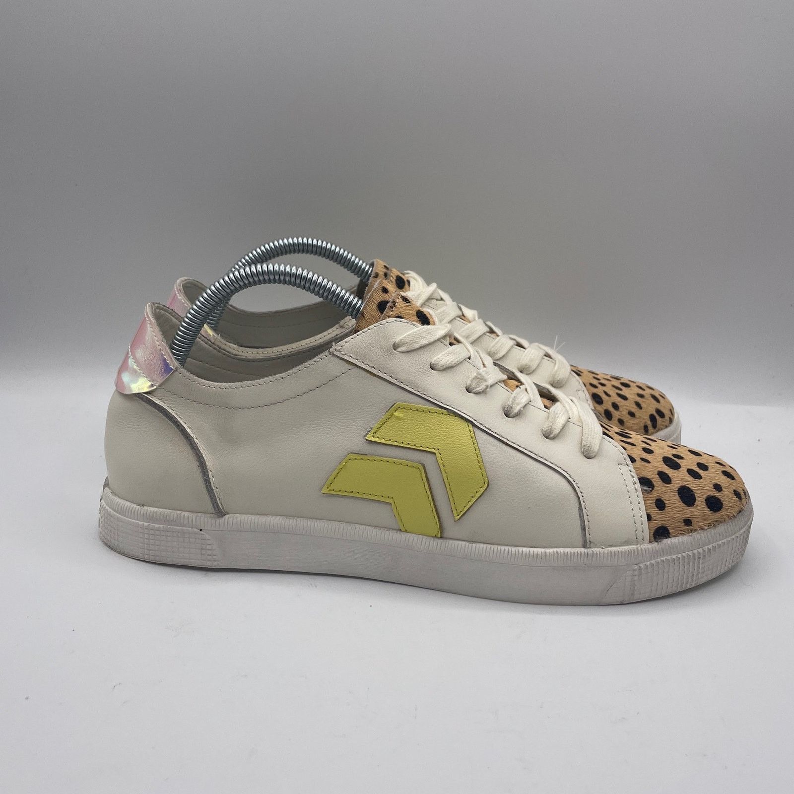 Other Dolce Vita Zaga Leather Trainers Shoes Fur White Womens 9.5 Size US 9.5 / IT 39.5 - 2 Thumbnail