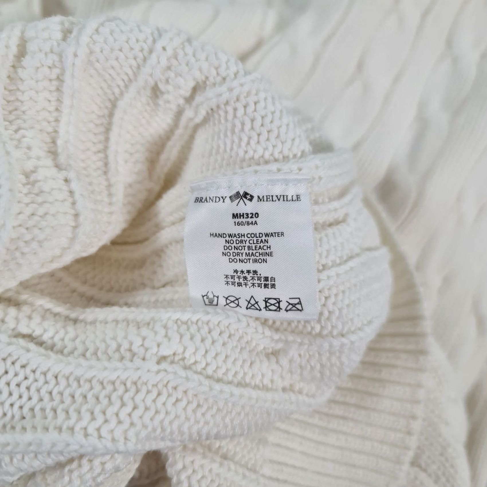 Brandy Melville VINTAGE Brandy Melville Jumper Womens One Size White Cable-Knit Cotton Blend Pullover Size ONE SIZE - 7 Thumbnail