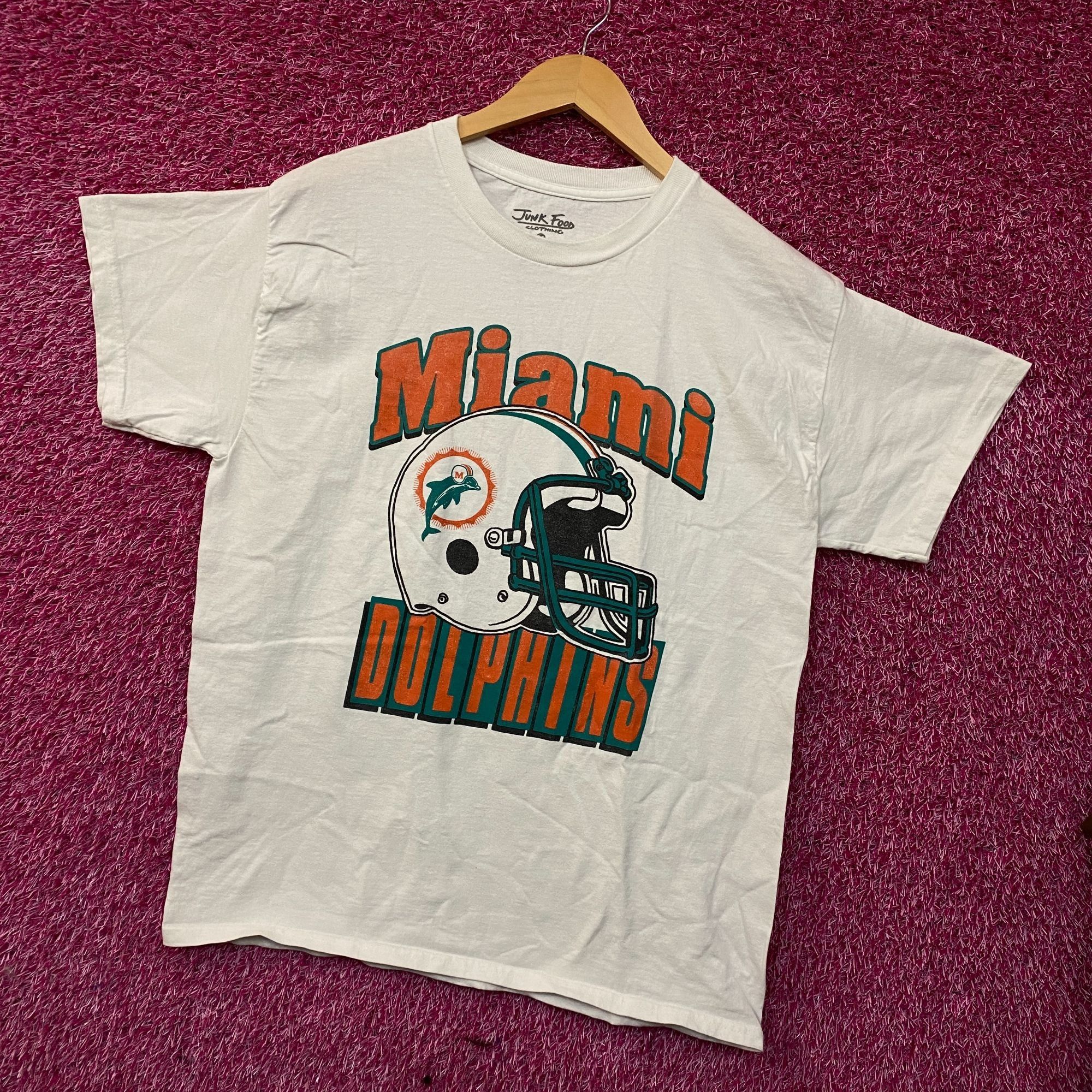 NFL Junk Food NFL Miami Dolphins Throwback Helmet Logo T- Shirt Size US M / EU 48-50 / 2 - 3 Thumbnail