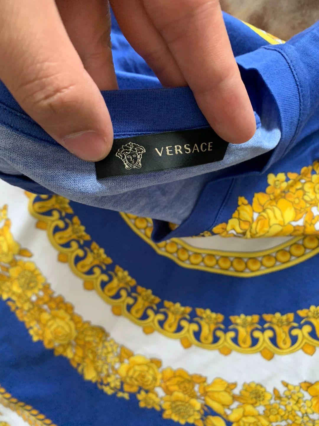 Versace Versace FAN SIZHE Men's 95 New 2020 Tee Size US L / EU 52-54 / 3 - 2 Thumbnail