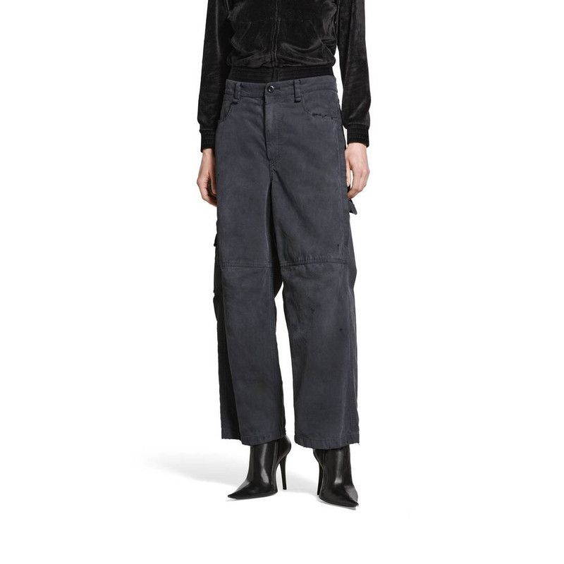 Balenciaga o1w1db11225 Cropped Skater Pants in Black Size US 36 / EU 52 - 2 Thumbnail