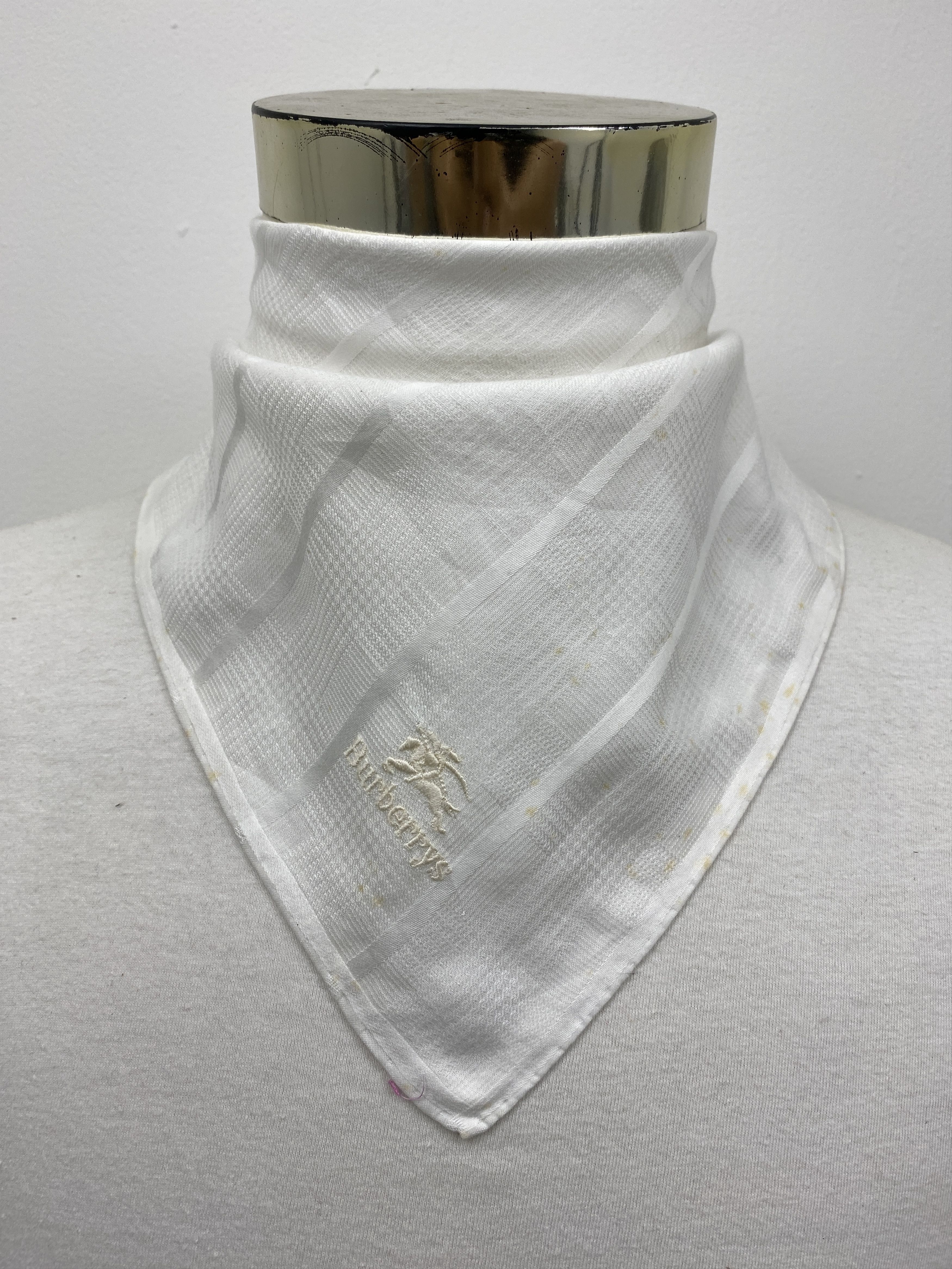 Burberry Burberrys Handkerchief / Bandana / Neckerchief HKC0274 Size ONE SIZE - 2 Thumbnail
