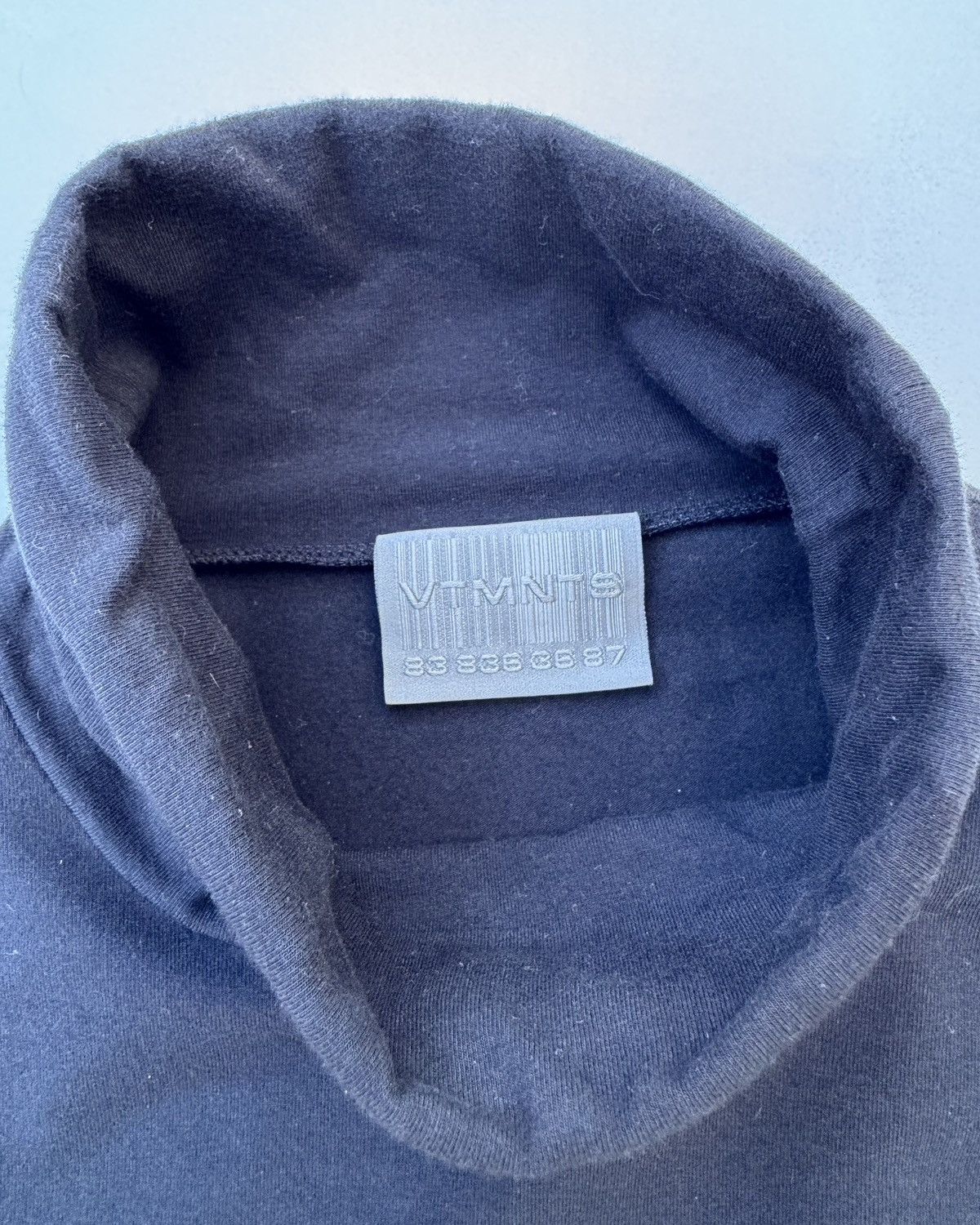 Vetements VTMNTS Barcode Turtleneck Tee-shirt Size US M / EU 48-50 / 2 - 6 Thumbnail