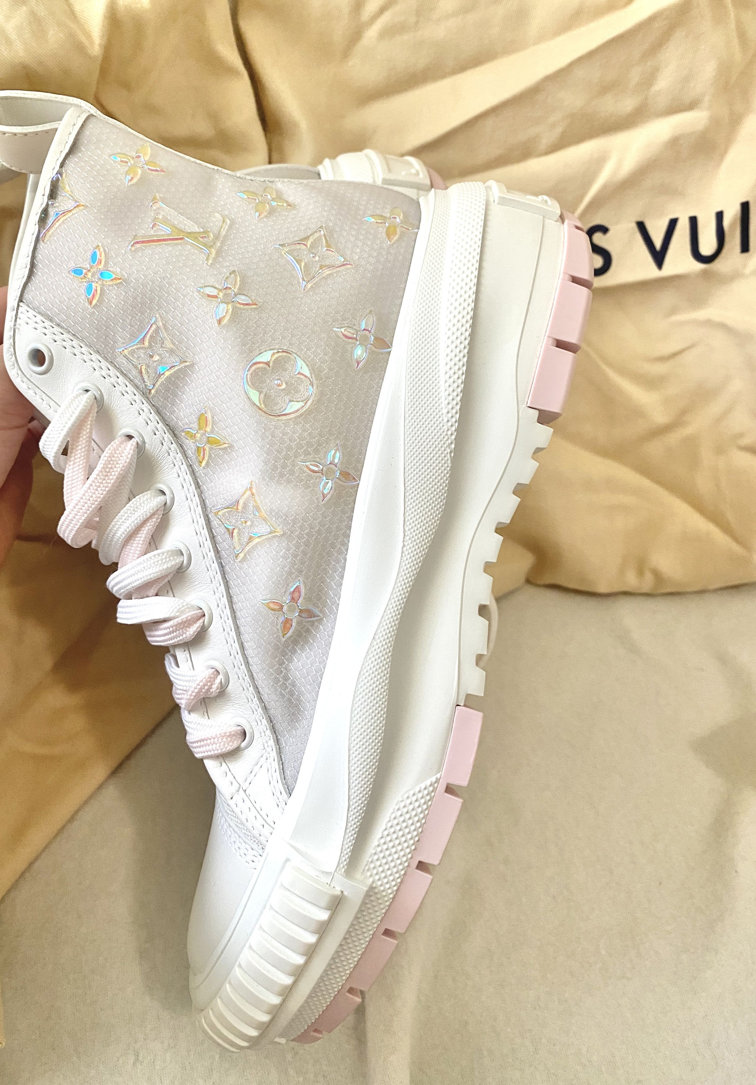 Louis Vuitton LV Monogram Mesh Sneakers Size US 8 / IT 38 - 9 Thumbnail