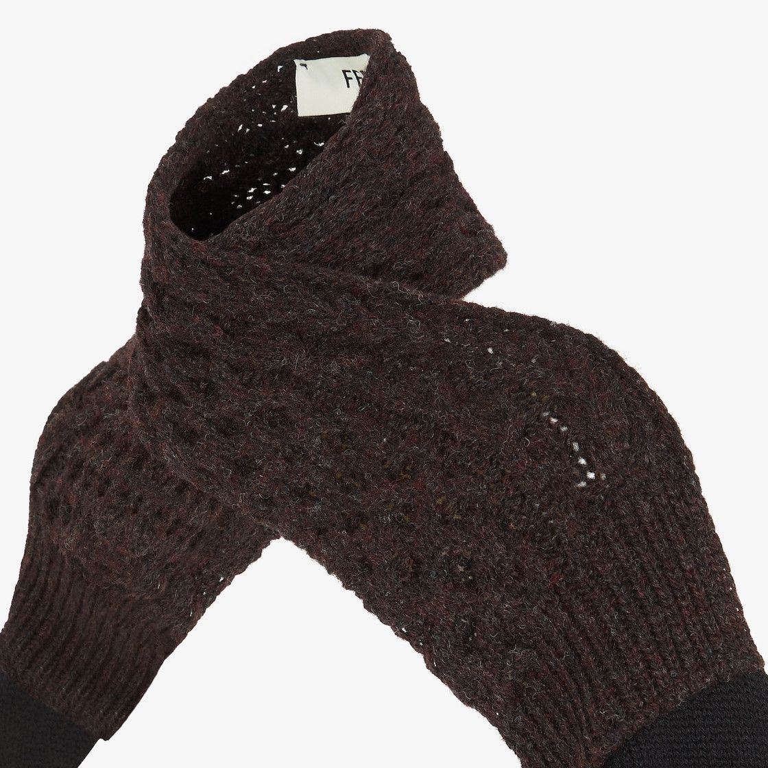 Fendi o1s1wg110326 Shrug in Brown/Black Size S / US 4 / IT 40 - 3 Thumbnail