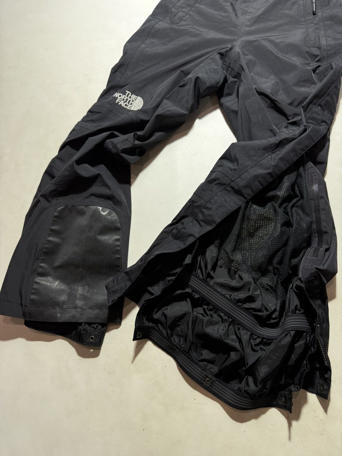 The North Face Vintage The North Face Summit Series Ski Pants Size 30" / US 8 / IT 44 - 6 Thumbnail