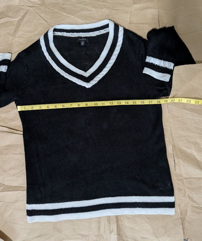 Talbots V neck classic timeless varsity style sweater Size M / US 6-8 / IT 42-44 - 5 Thumbnail