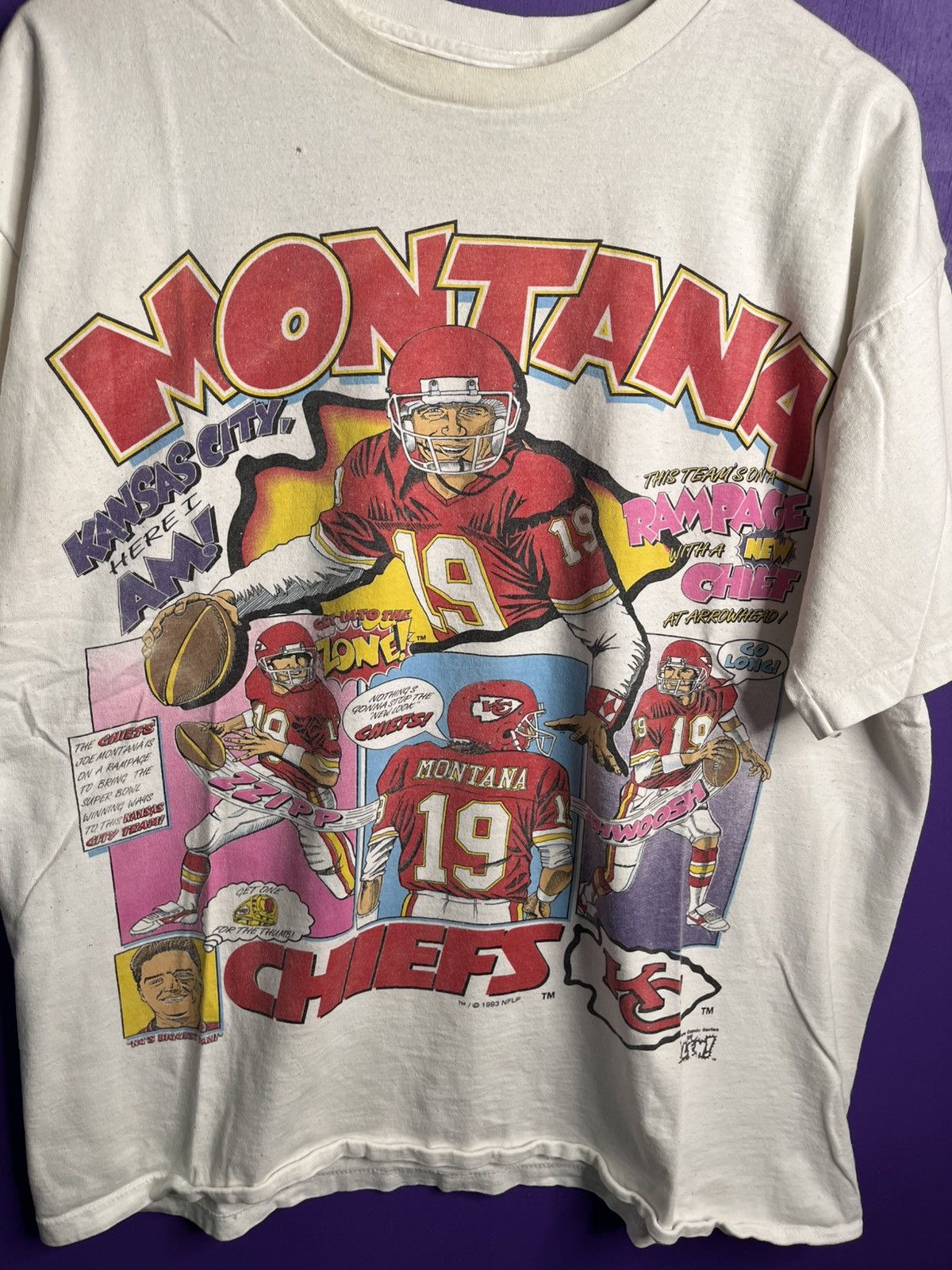 NFL × Salem Sportswear × Vintage Vintage 1993 Salem Chiefs Joe Montana comic t-shirt Size US XL / EU 56 / 4 - 3 Thumbnail