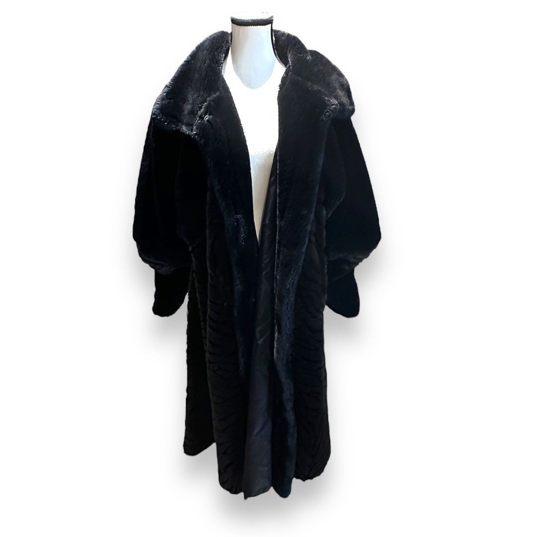 Vintage Women’s XXL Vintage Faux Fur 3/4 Maxi Opera Coat Size XXL / US 16-18 / IT 52-54 - 1 Thumbnail