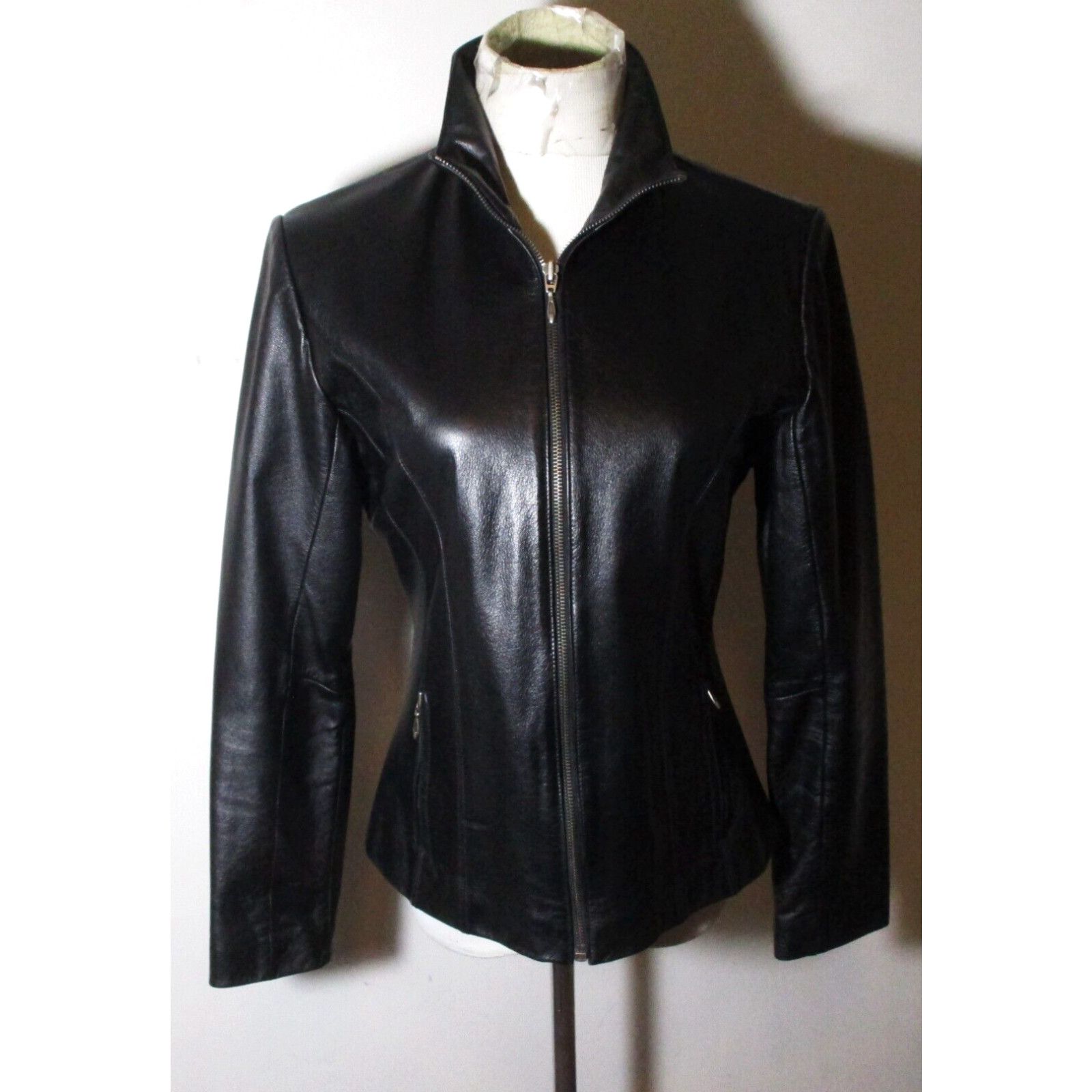 image of Vintage Women's Wilsons Maxima Black 100% Leather Full Zip Jacket Size S in White