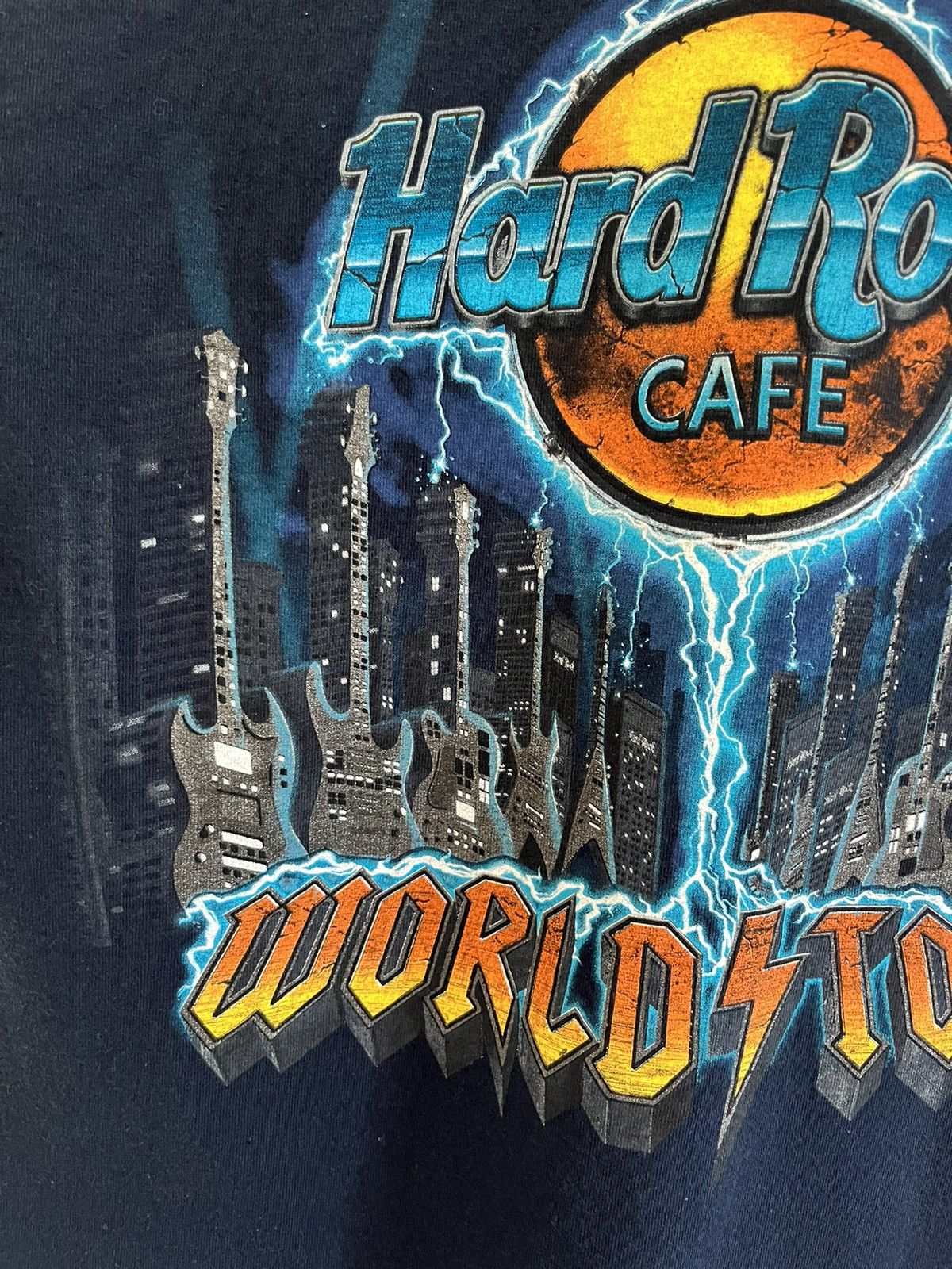 Hard Rock Cafe VINTAGE 00’S HARD ROCK CAFE WORLD TOUR T-SHIRT Size US S / EU 44-46 / 1 - 3 Thumbnail