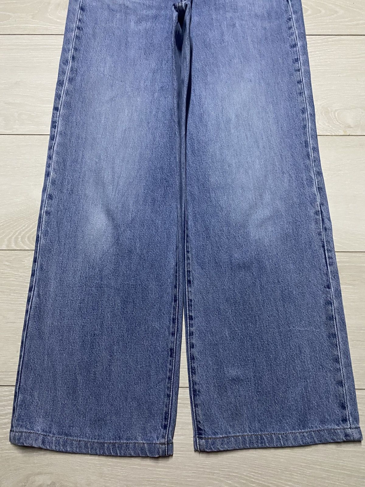Uniqlo Vintage Uniqlo Light Wash Baggy Jeans Size US 27 - 5 Thumbnail
