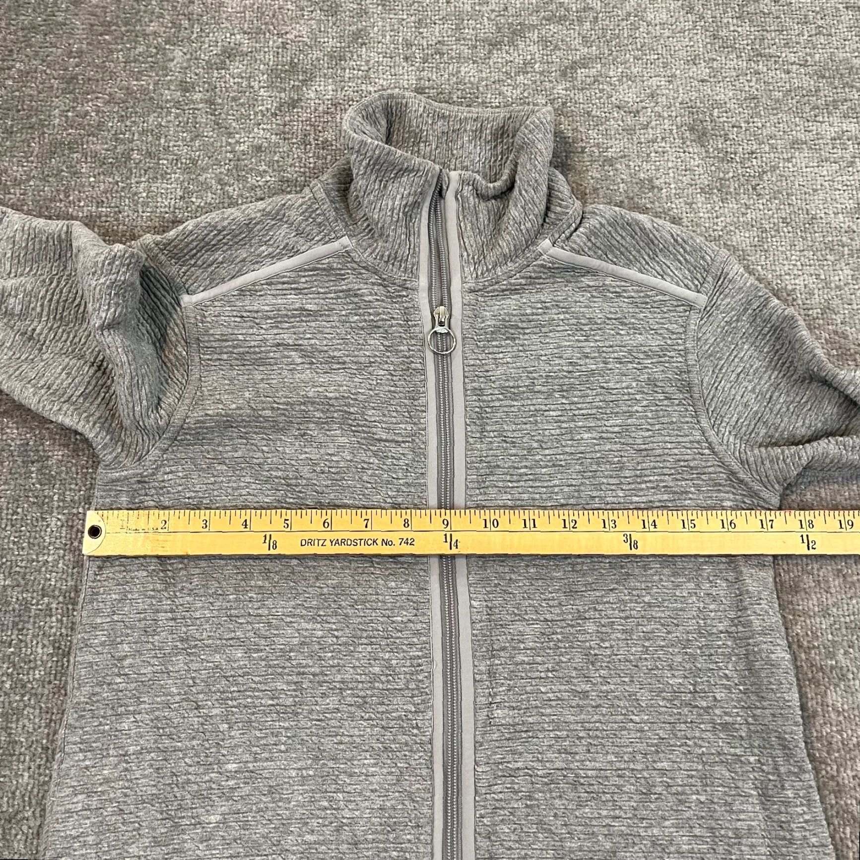 Lululemon **Lululemon On Repeat Jacket Gray Womens Size 4 Full Zip** User: Lululemon On Repeat Jacket Gray Size 4 Full Zip Womens Size S / US 4 / IT 40 - 6 Thumbnail