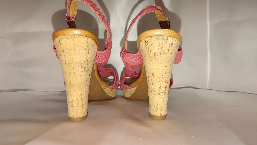 NADA Naya Wind Pink Cork Sandals Size 7.5 NWOT Size US 7.5 / IT 37.5 - 7 Thumbnail