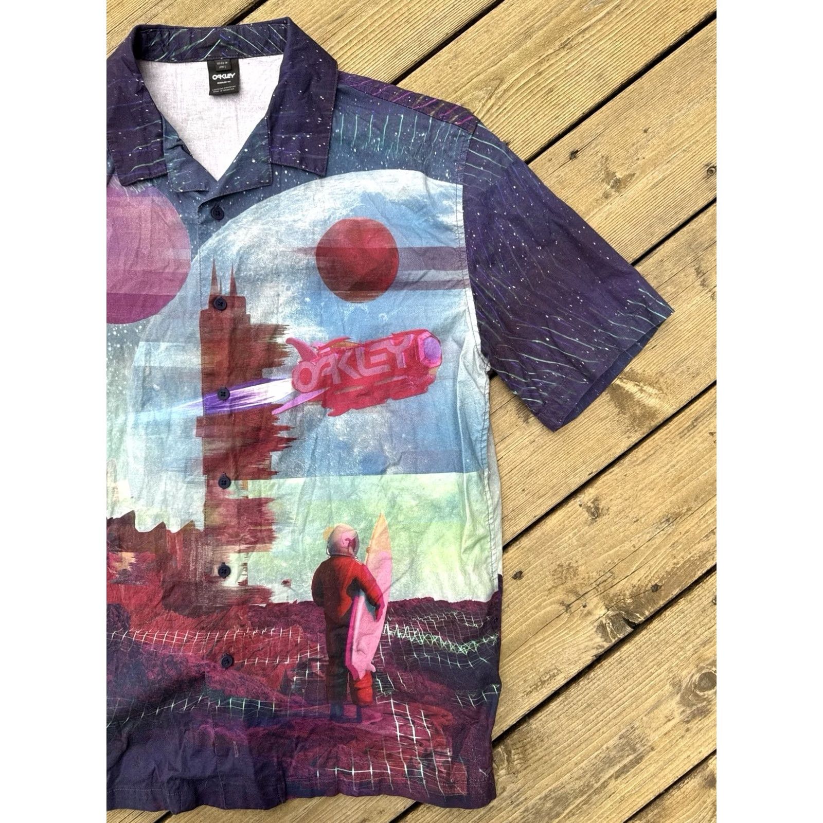 Oakley Oakley Space Surfer AOP Button Up Shirt M Mens Multicolor Polyester Blend Short Sleeve Button-Up Space 2021 FOA401851 Size US M / EU 48-50 / 2 - 3 Thumbnail