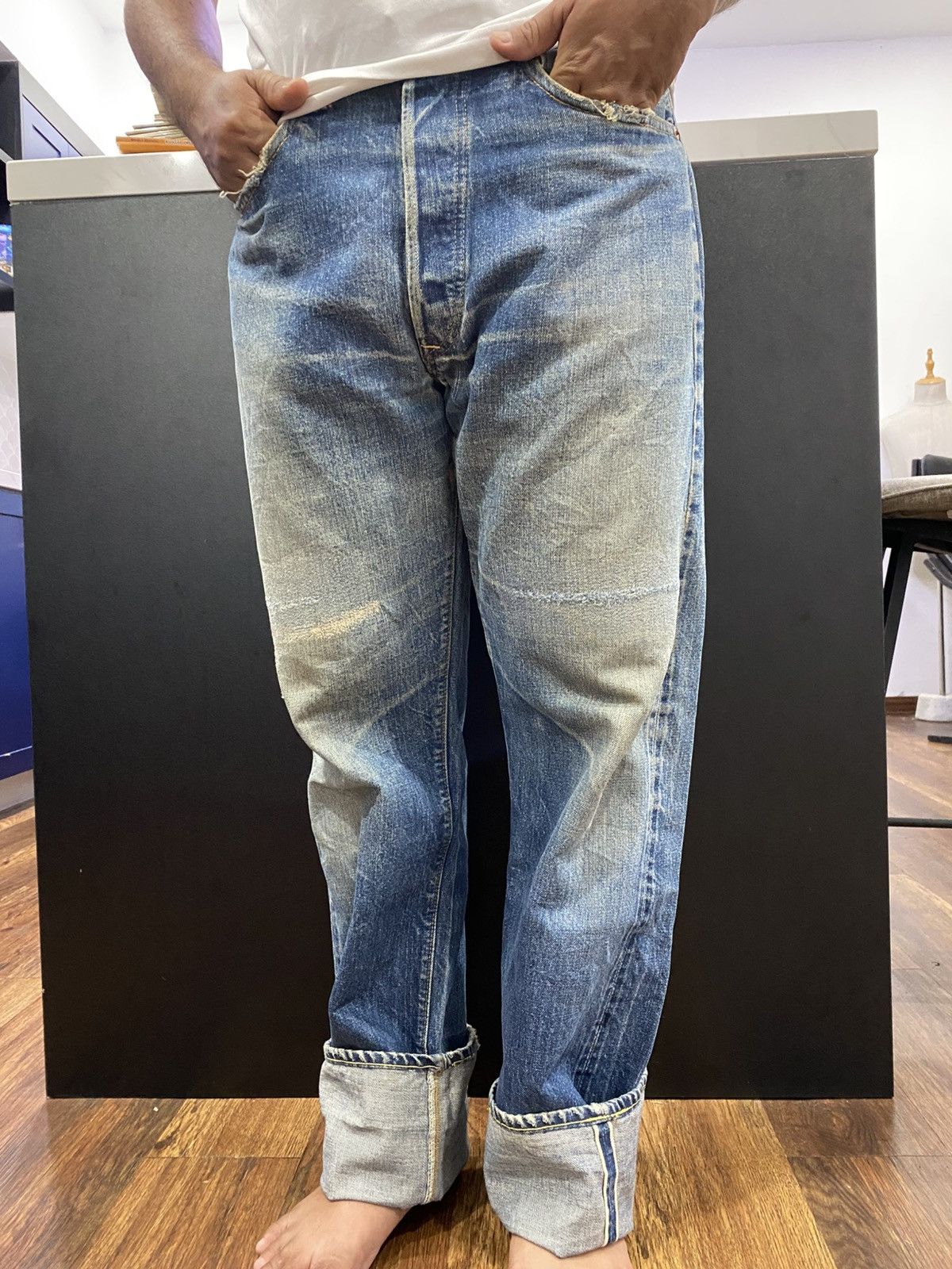 Levi's × Levi's Vintage Clothing × Vintage W35x32 vintage 60s levi's 501 repaired redline denime Size US 35 - 13 Thumbnail