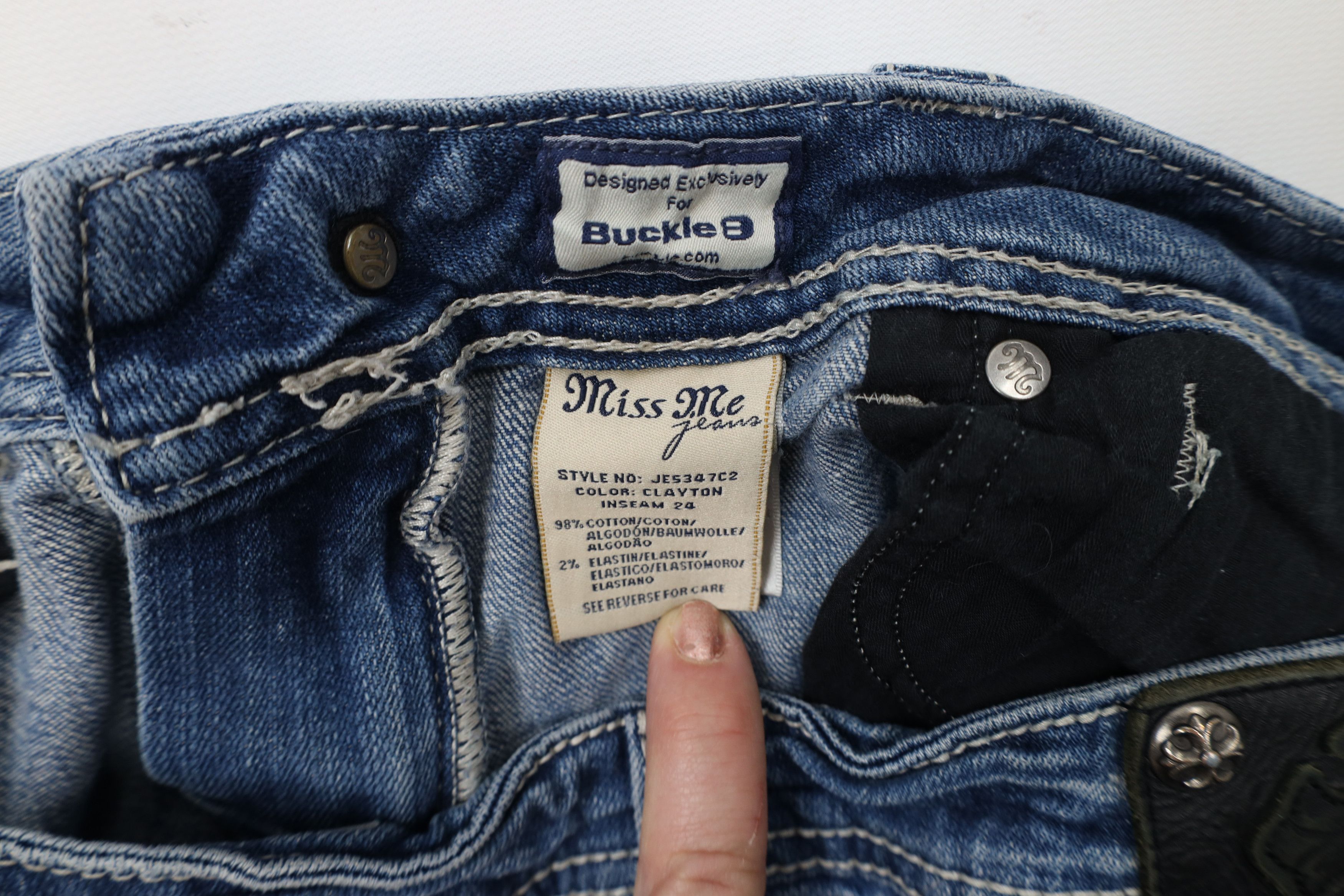 Miss Me × Vintage Miss Me Thick Stitch Fleur de Lis Cropped Stretch Jeans Size 32" / US 10 / IT 46 - 10 Thumbnail