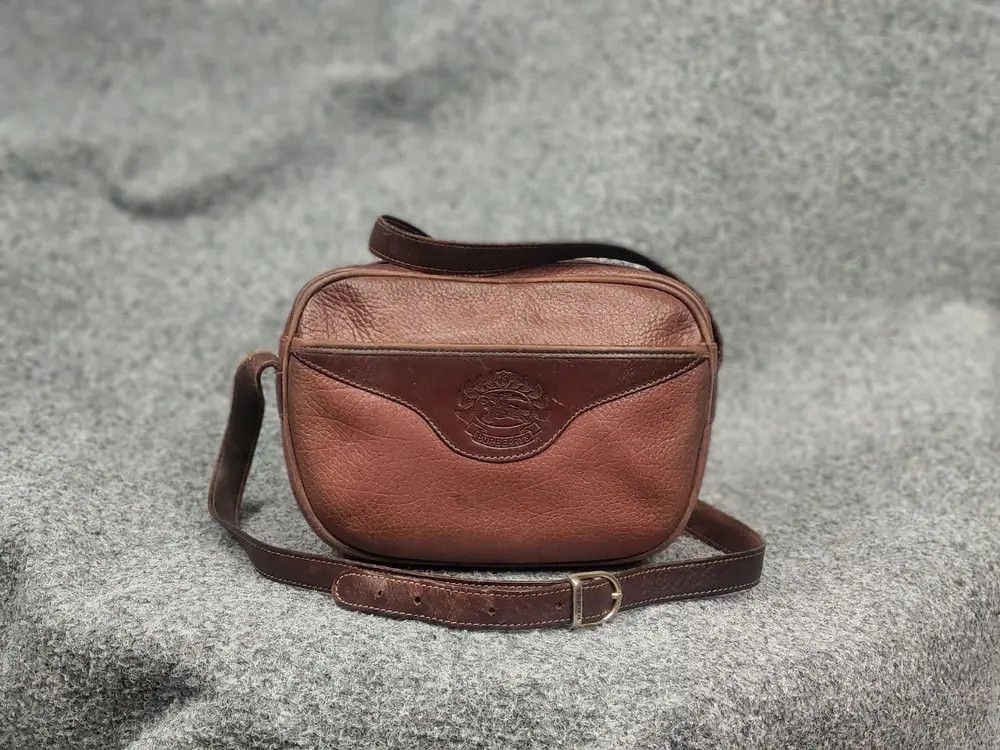 Vintage 90's Burberry brown leather messenger shoulder bag