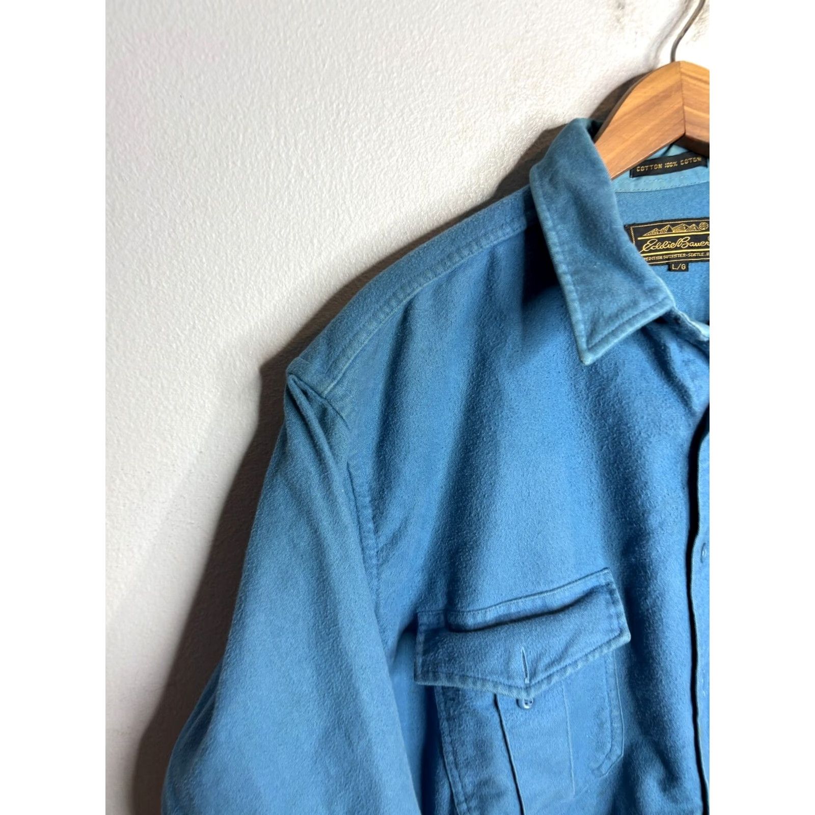Eddie Bauer VINTAGE Eddie Bauer Shirt Mens L Blue Chamois Cloth Flannel Long Sleeve Button-Up 90s Casual Workwear Pockets Size US L / EU 52-54 / 3 - 2 Thumbnail