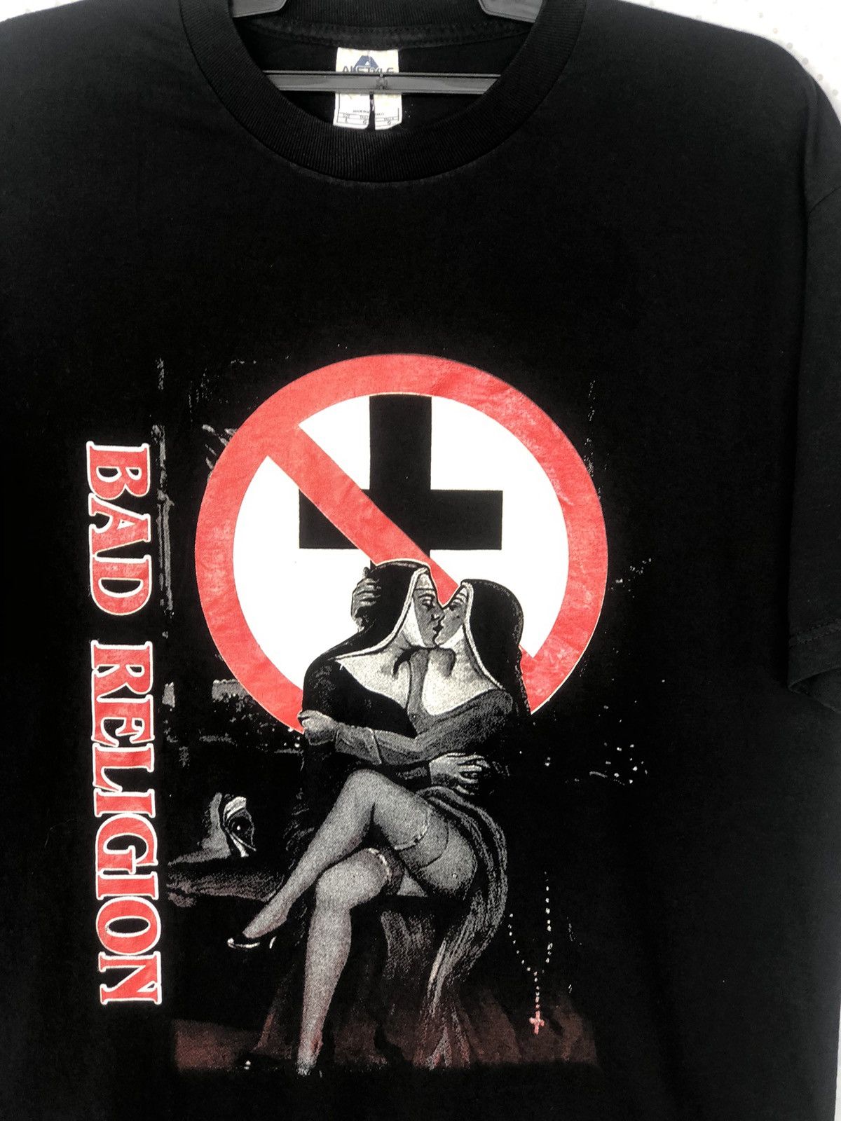 Band Tees Vintage BAD RELIGION Punk 2013 Tour Tee Size US L / EU 52-54 / 3 - 3 Thumbnail