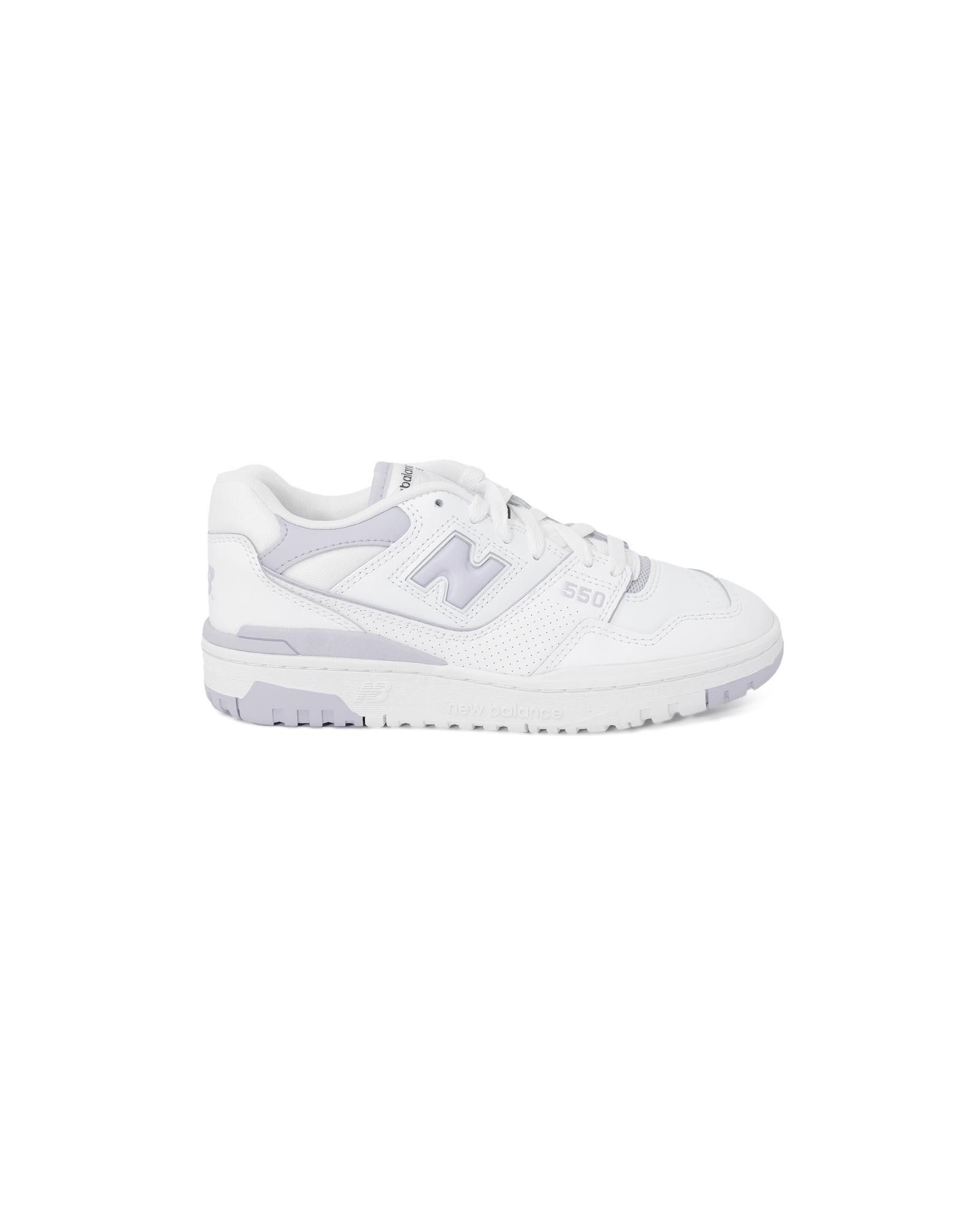 image of New Balance Lace Leather Sneakers in Liliac, Women's (Size 10)