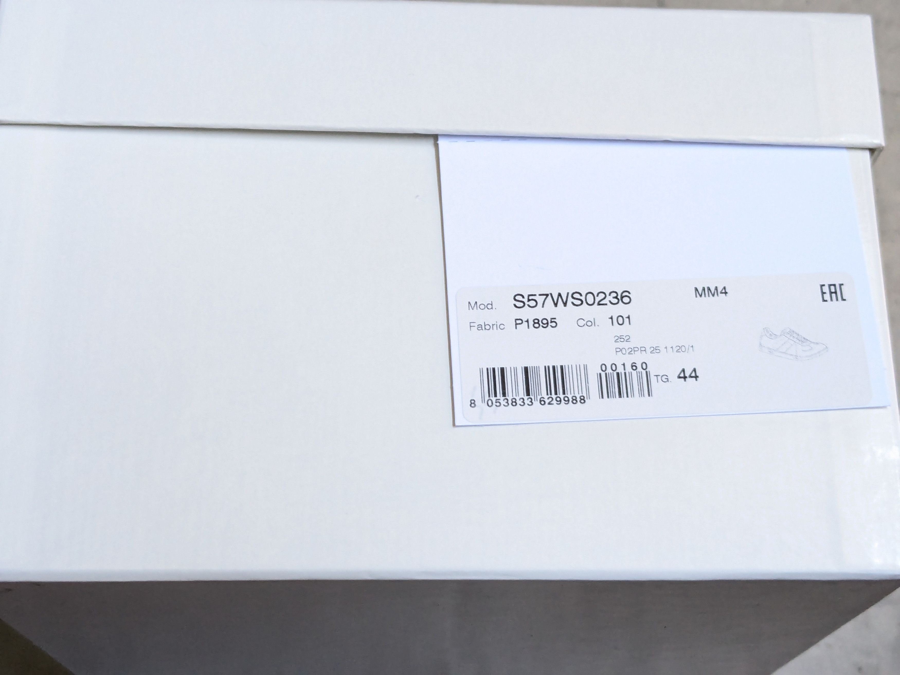 Maison Margiela Maison Margiela Replica GAT 11 44 White Gray Gum Low Tops Size US 11 / EU 44 - 20 Thumbnail
