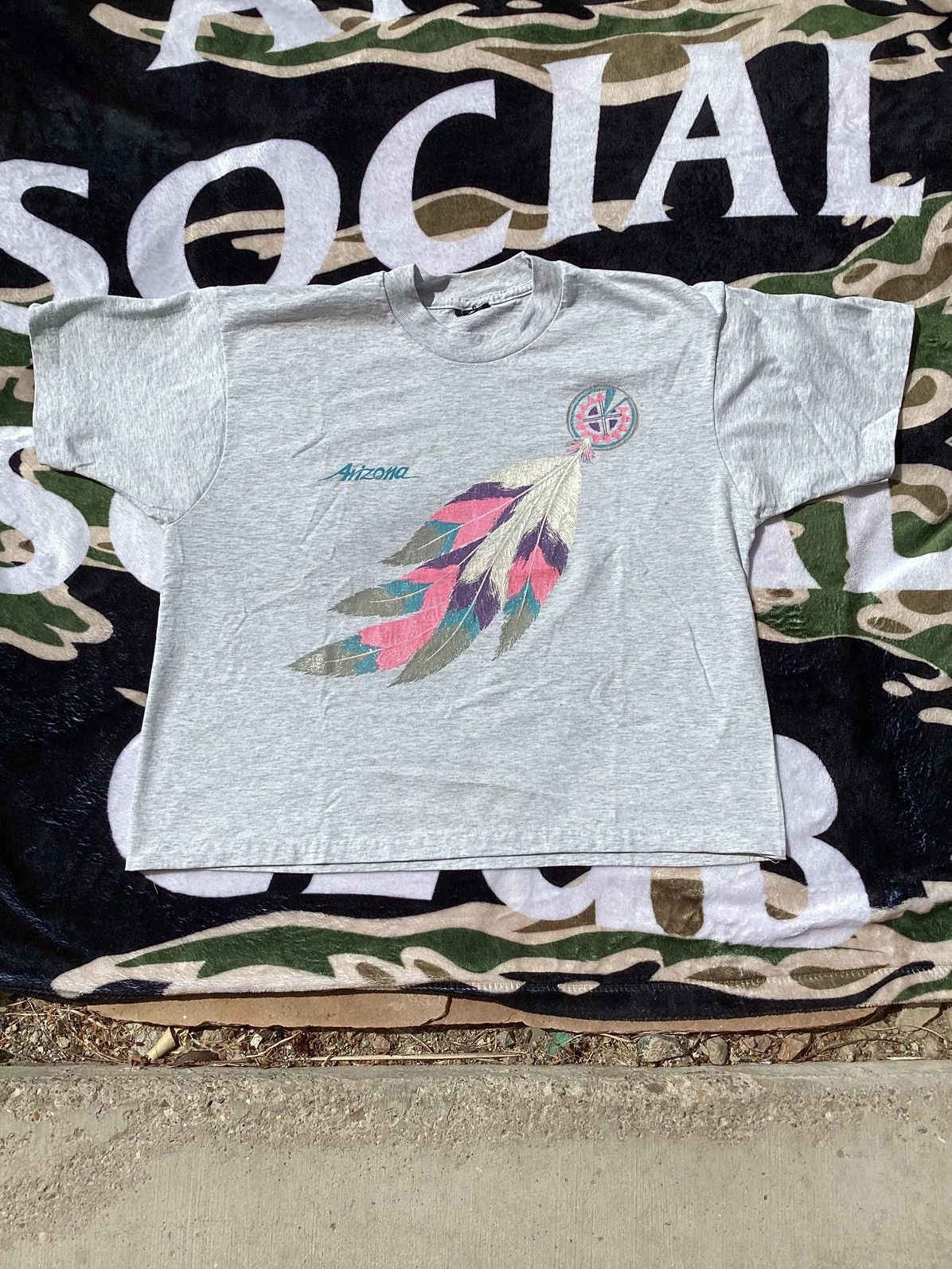 Other × Vintage Vtg 90s Arizona glitter graphic native feather kids L tshirt Size US S / EU 44-46 / 1 - 1 Thumbnail