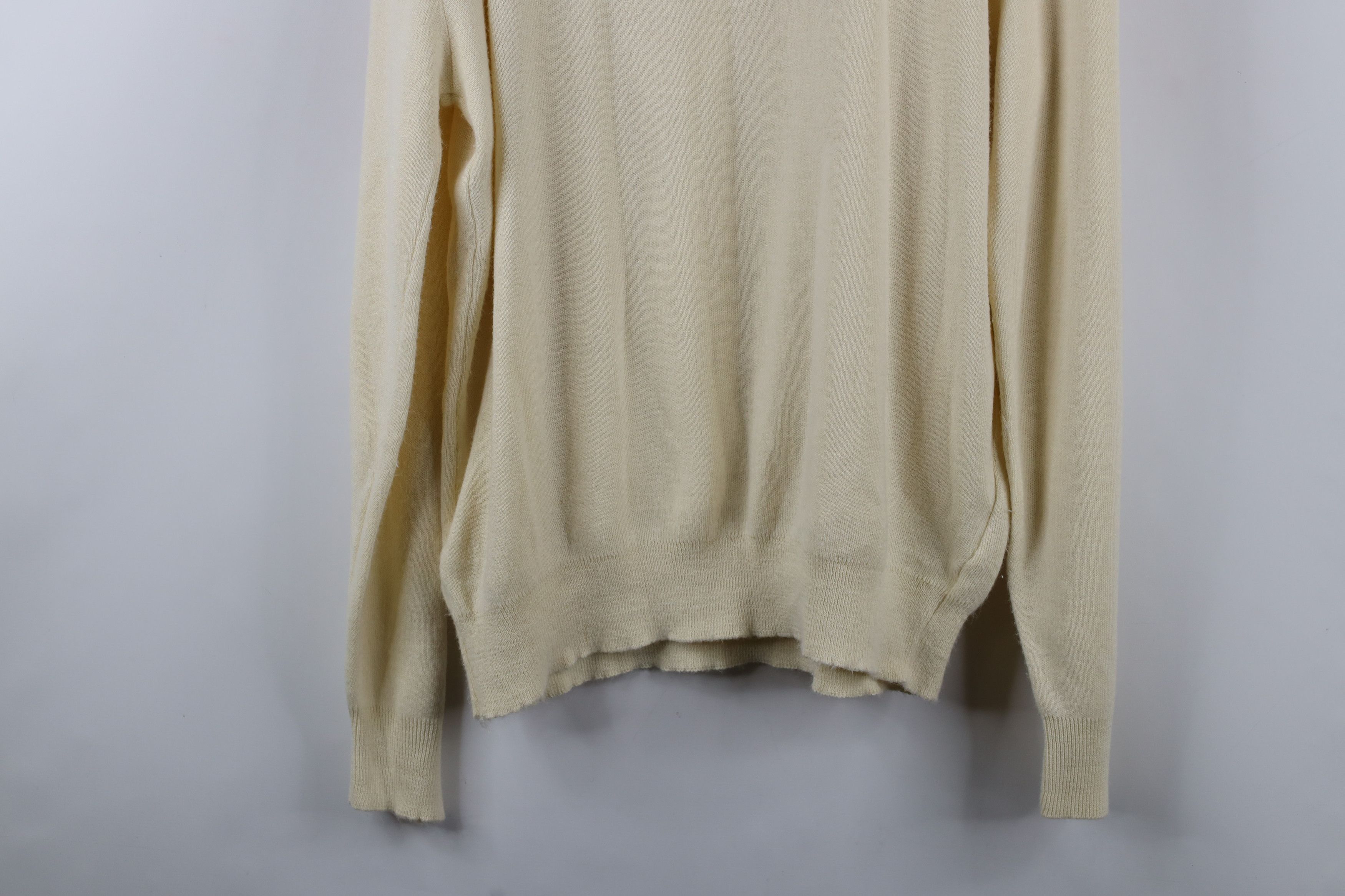 Vintage Vintage 70s Streetwear Blank Knit V-Neck Sweater Cream USA Size US XL / EU 56 / 4 - 14 Thumbnail