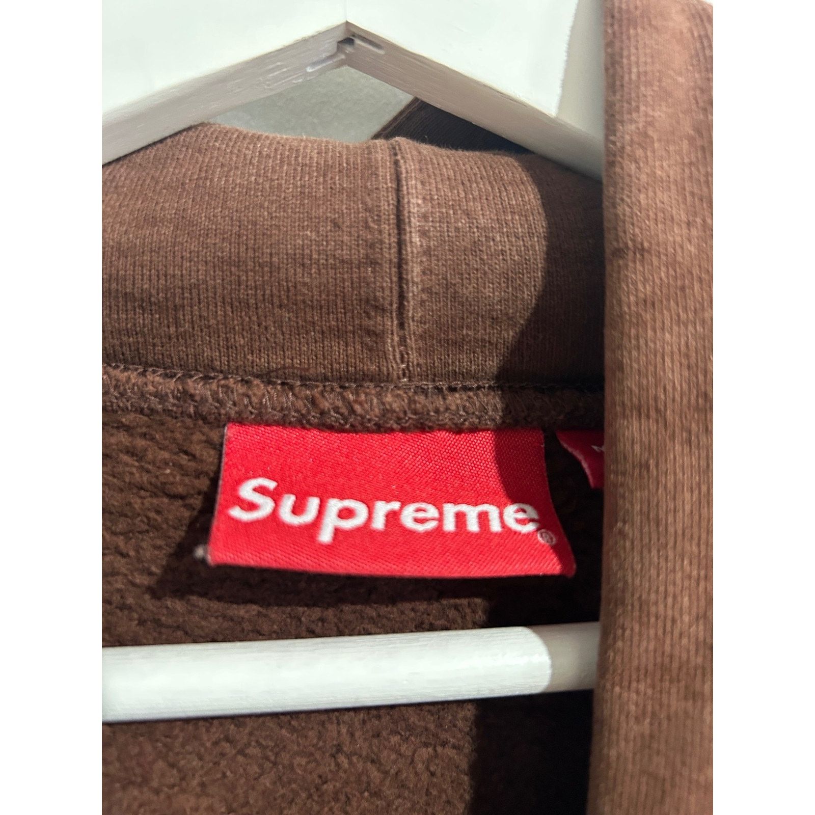 Supreme SUPREME USA DARK BROWN HOODIE SIZE MEDIUM PREOWNED Size US M / EU 48-50 / 2 - 5 Thumbnail