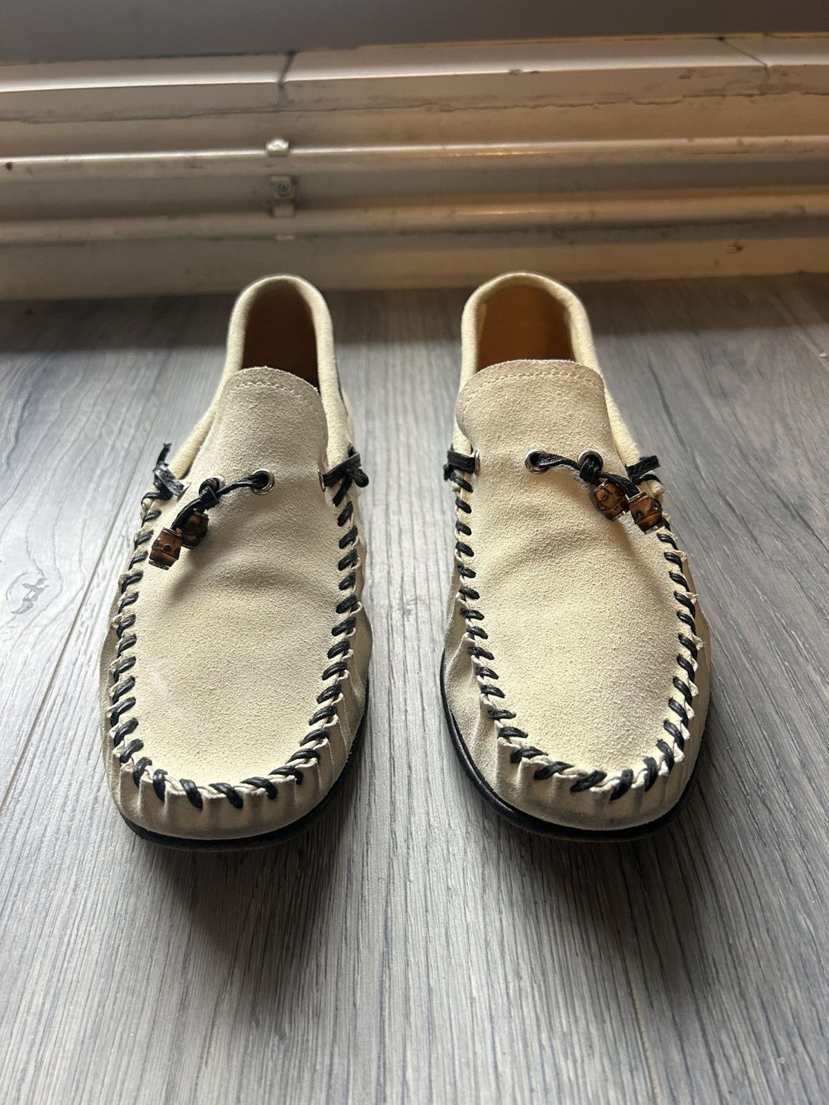 Gucci Beige Suede Moccasins w/ Contrast Whipstitch and Beads Size US 7.5 / EU 40-41 - 2 Thumbnail