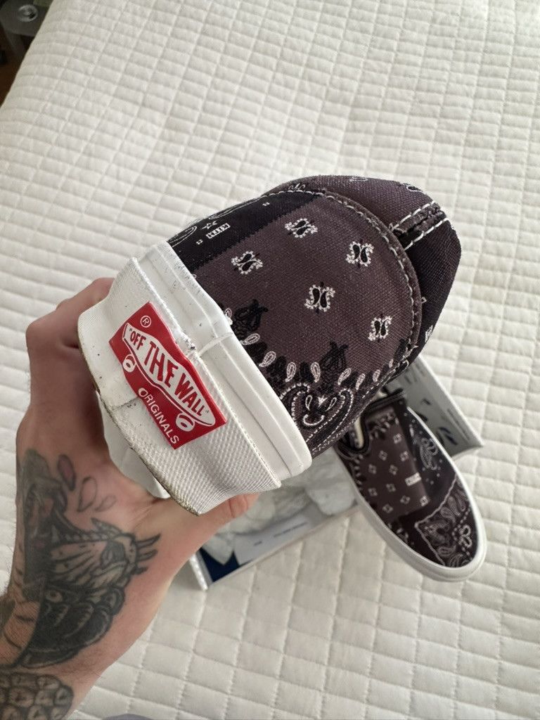 Kith × Vans KITH VANS OG CLASSIC SLIP ON 10TH BANDANA MOONLESS NGHT Size US 11.5 / EU 44-45 - 8 Thumbnail
