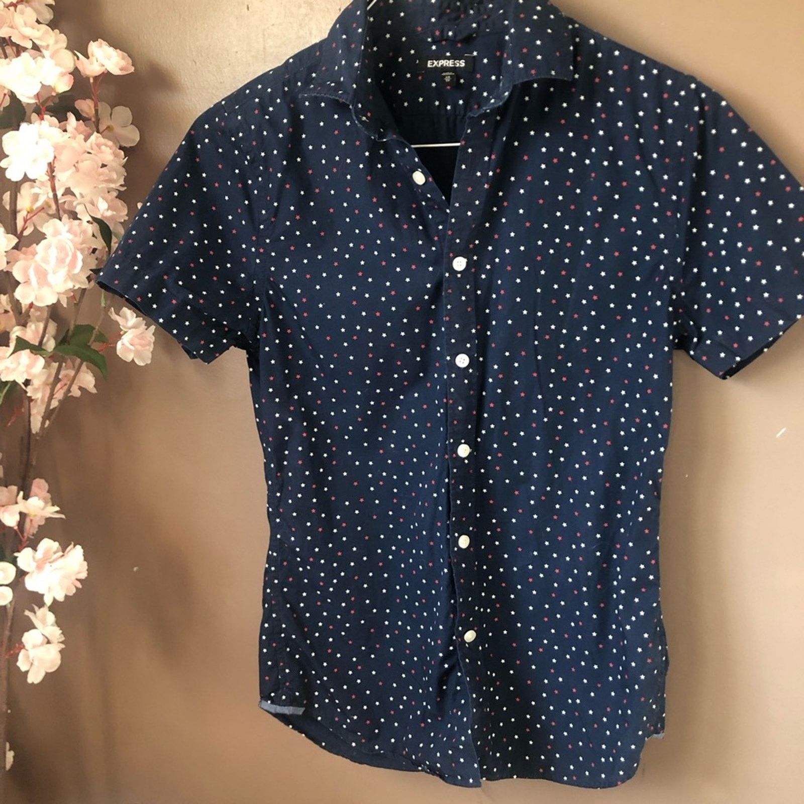 Express Express button down shirt red and white stars Size US XS / EU 42 / 0 - 4 Thumbnail