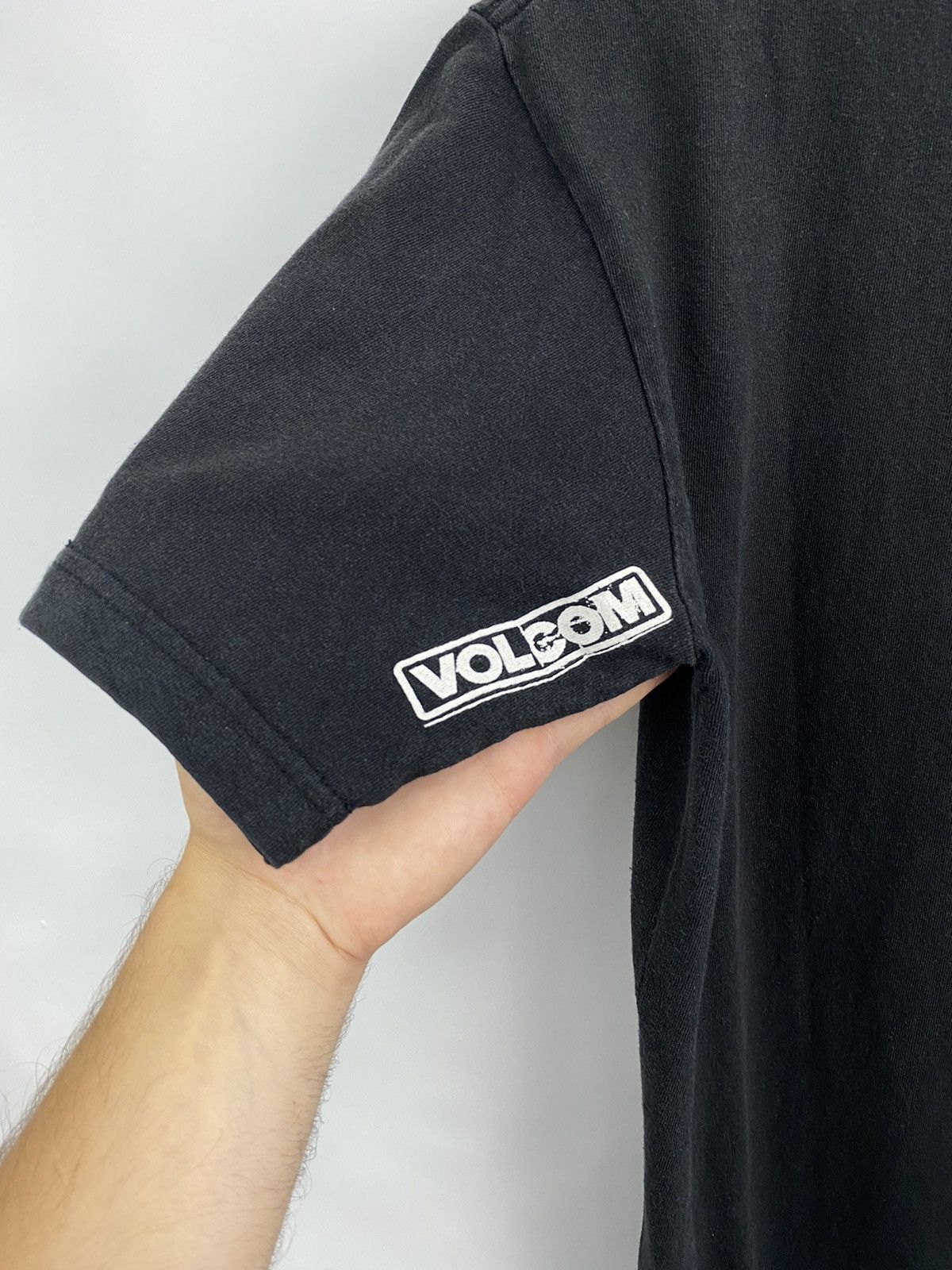 Volcom 🇺🇸 Vintage 90s Volcom Skate Center Logo T-Shirt Rare Hype Y2K Size US M / EU 48-50 / 2 - 9 Thumbnail