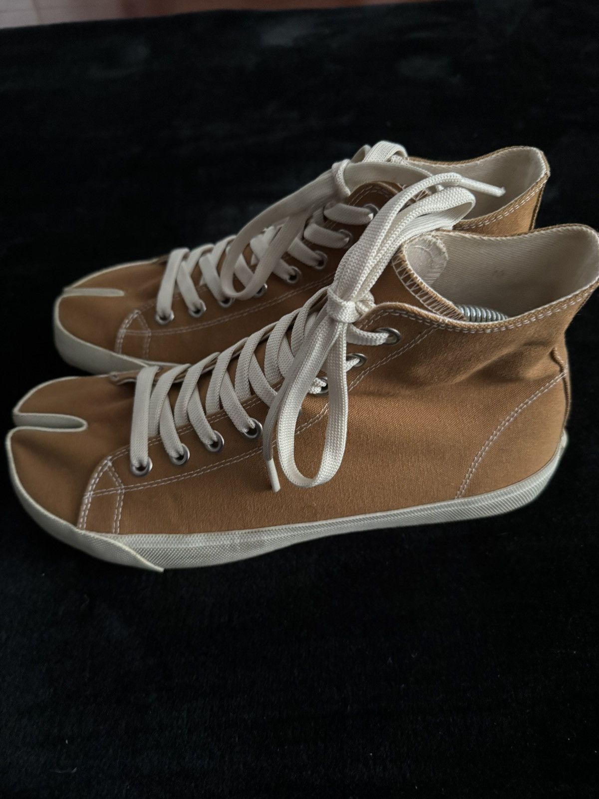 Maison Margiela Maison Margiela Tabi Sneakers Size US 9 / EU 42 - 2 Thumbnail
