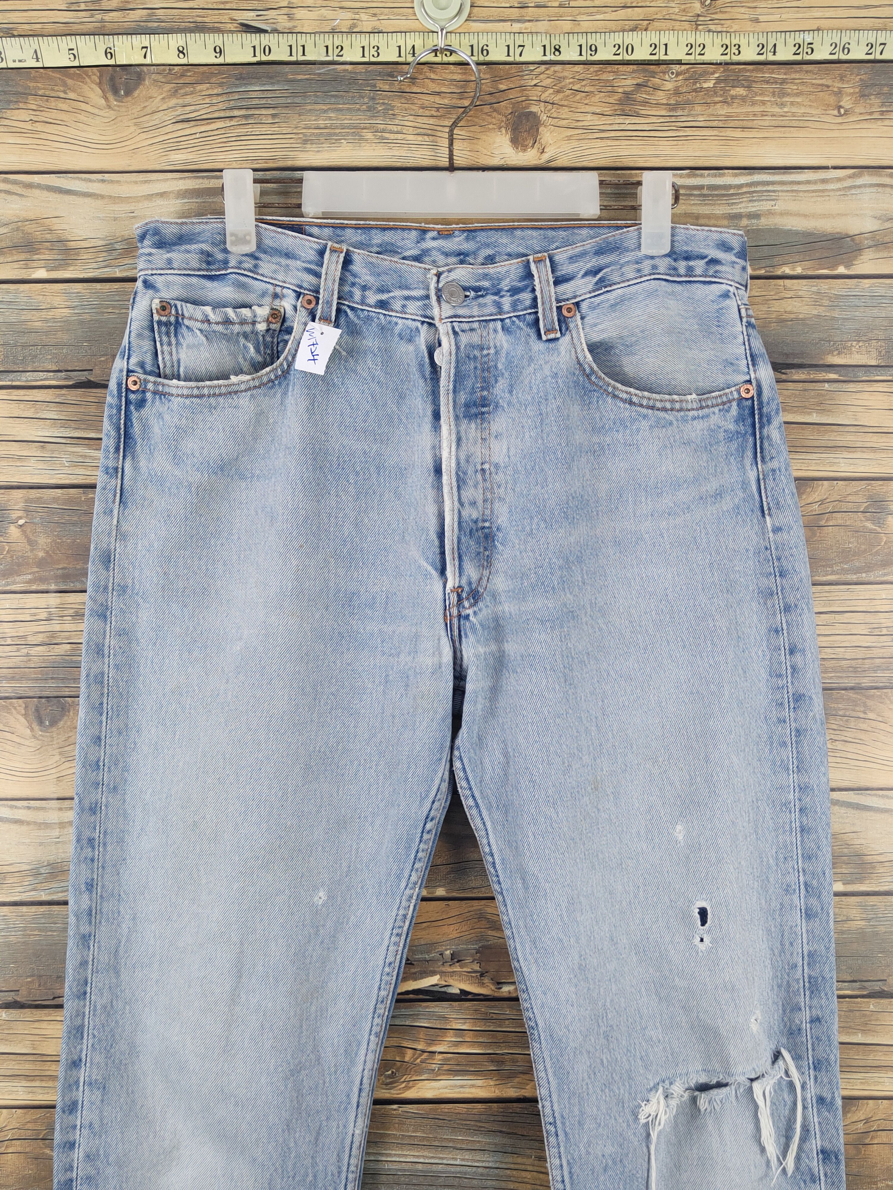 Levi's 501 Levi's Light Blue Distressed Ripped denim Jeans #W1724 Size US 33 - 2 Thumbnail