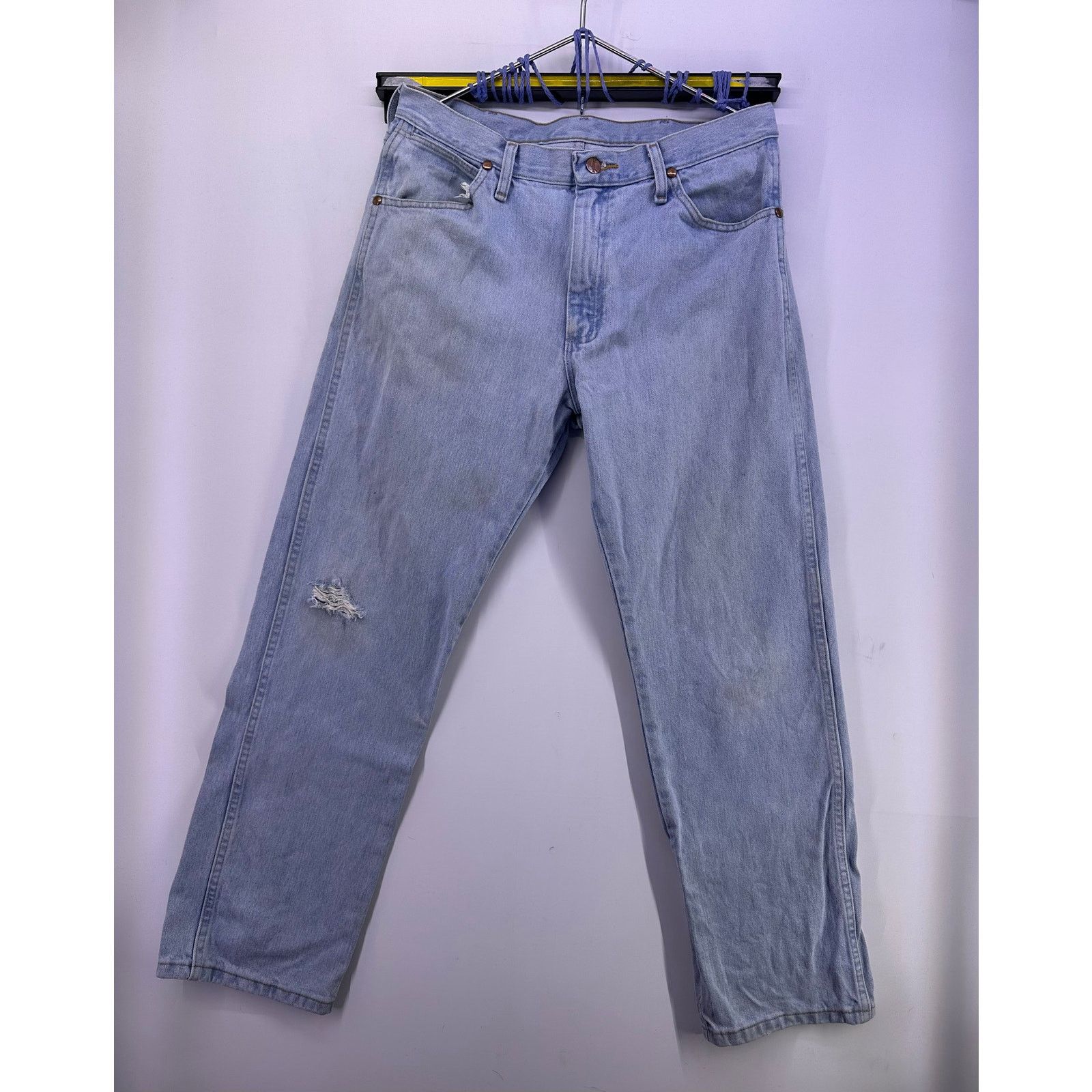 Wrangler Vintage Wrangler Demin Jeans Copper Pockets Size 32W30L Size US 32 / EU 48 - 1 Thumbnail