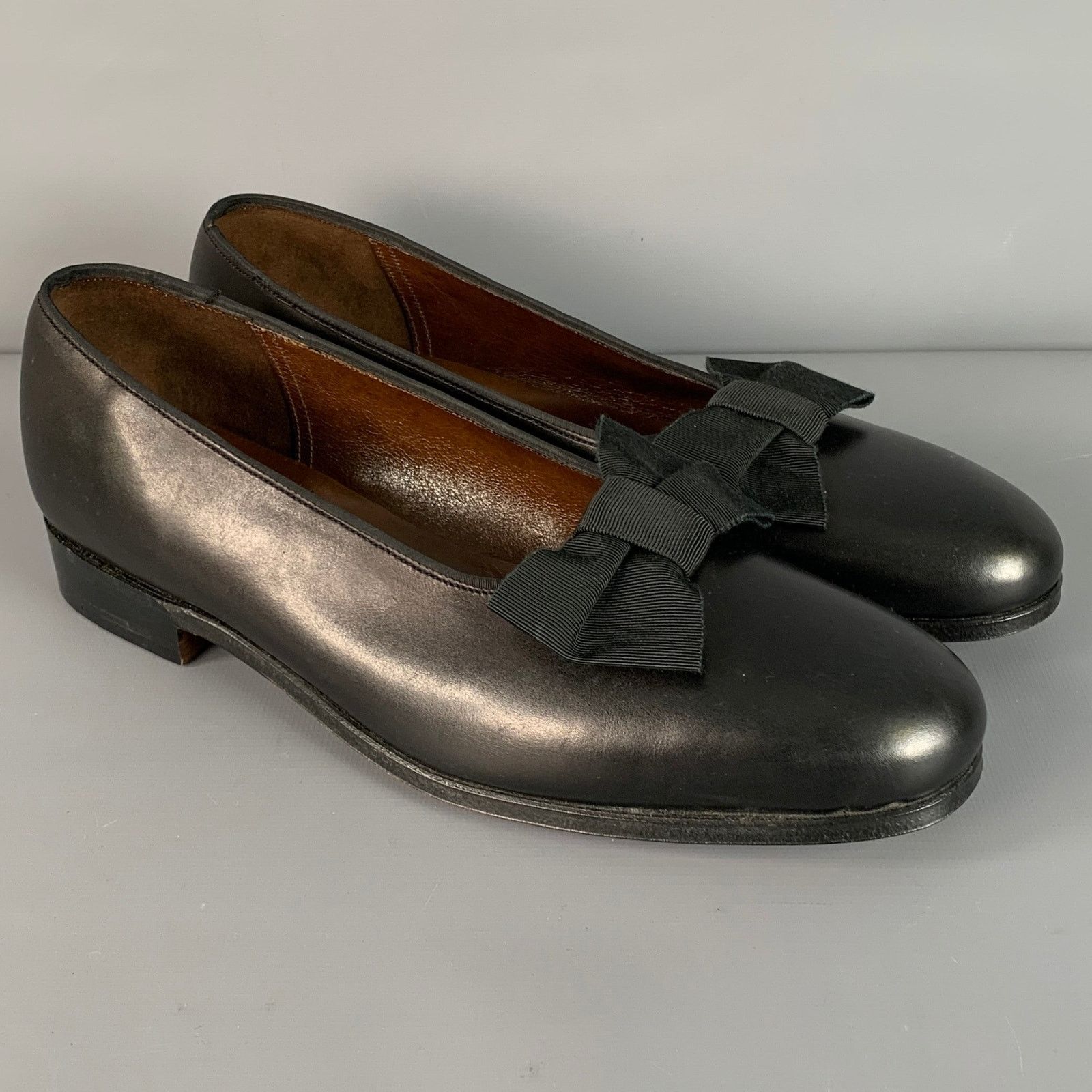 Paul Stuart PAUL STUART x GRENSON Size 6.5 Black Leather Bow Loafers Size US 6.5 / EU 39-40 - 1 Thumbnail