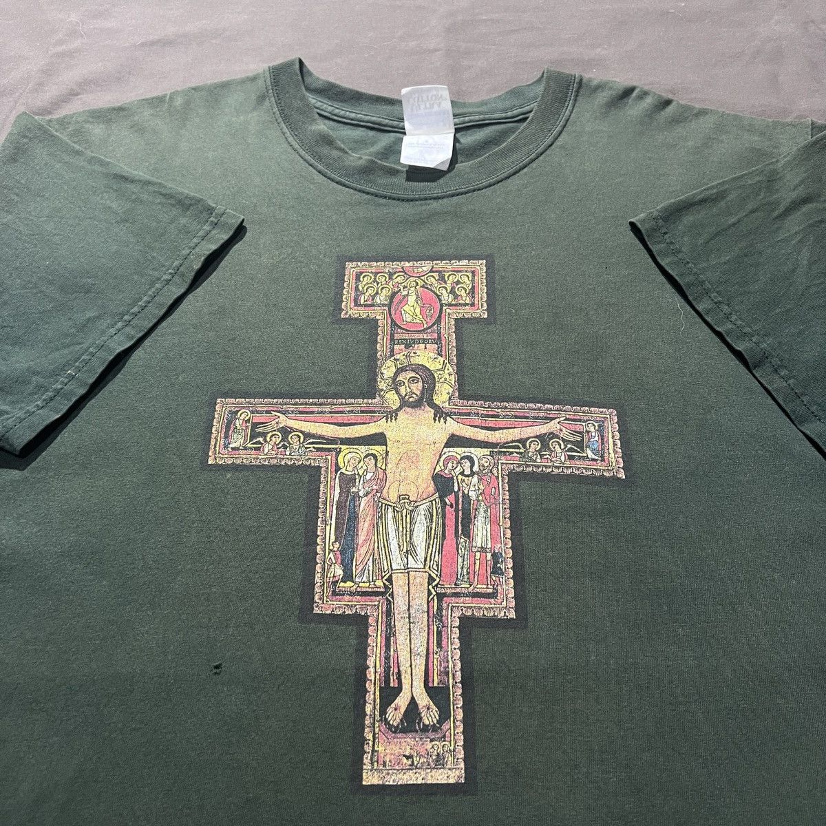 Vintage Vintage Y2K San Damiano Cross Jesus God Bible Holy Tee Faded Size US L / EU 52-54 / 3 - 5 Thumbnail