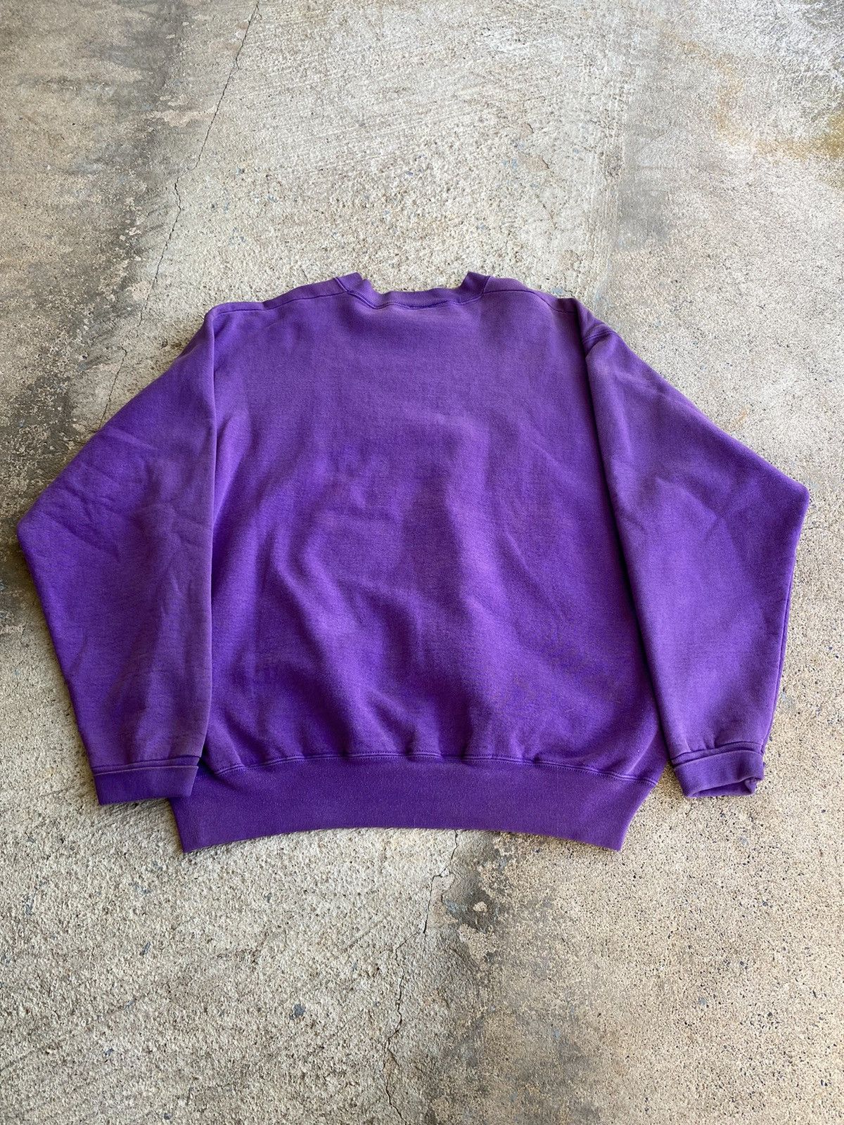 Tommy Hilfiger × Vintage Vintage 90’s Tommy Hilfiger Faded Purple Sweatshirt Size US XL / EU 56 / 4 - 5 Thumbnail