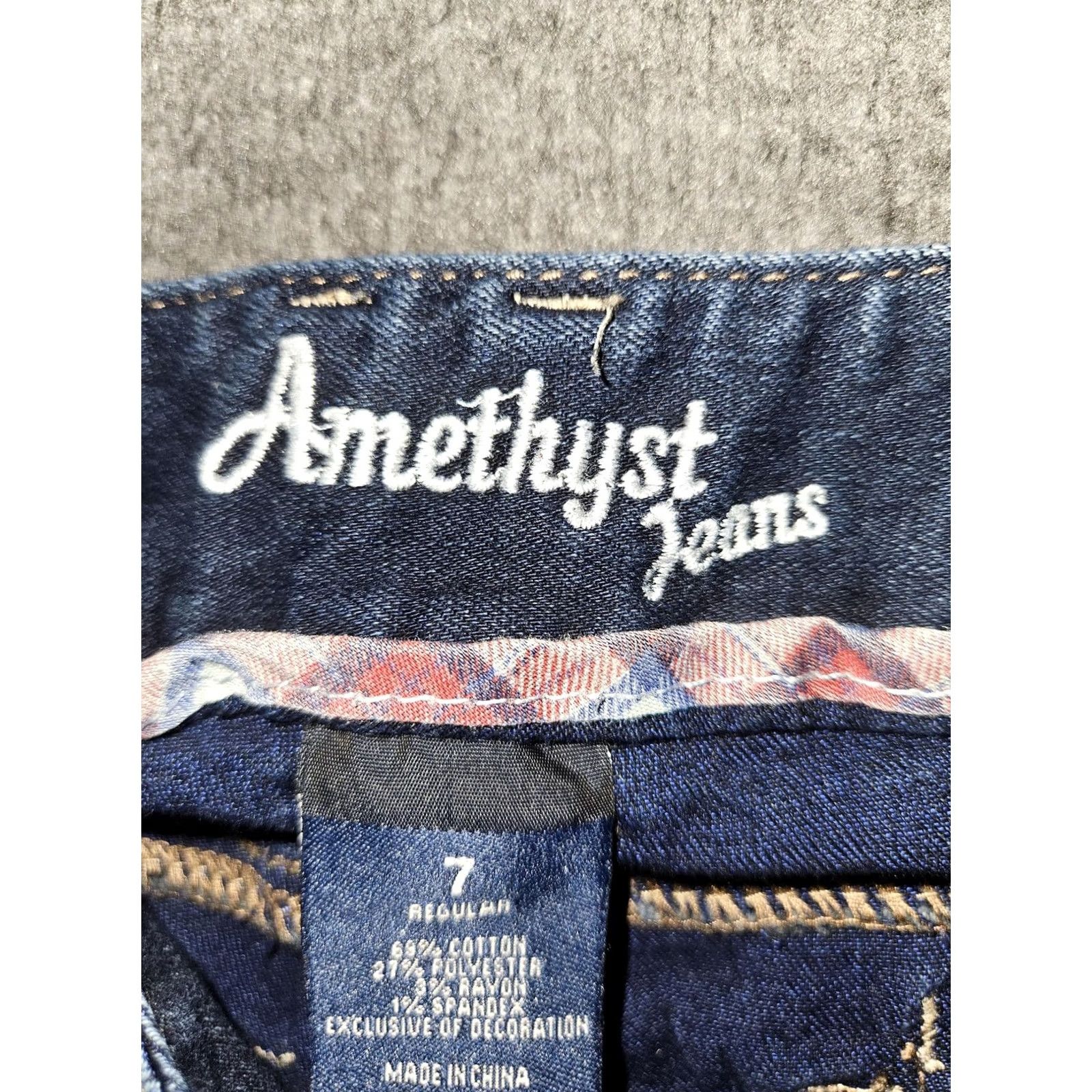 Vintage Amethyst Jeans Juniors 7 Dark Wash Low Rise Bootcut Stretch Rhinestone Pockets Jeans Women's/Teens Size 28" / US 6 / IT 42 - 2 Thumbnail